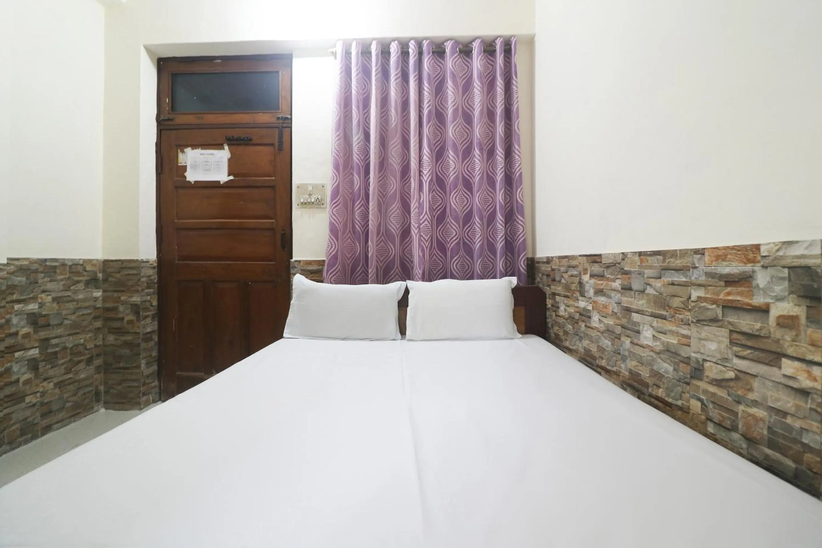 Bedroom in SPOT ON Hotel Anand Bhawan