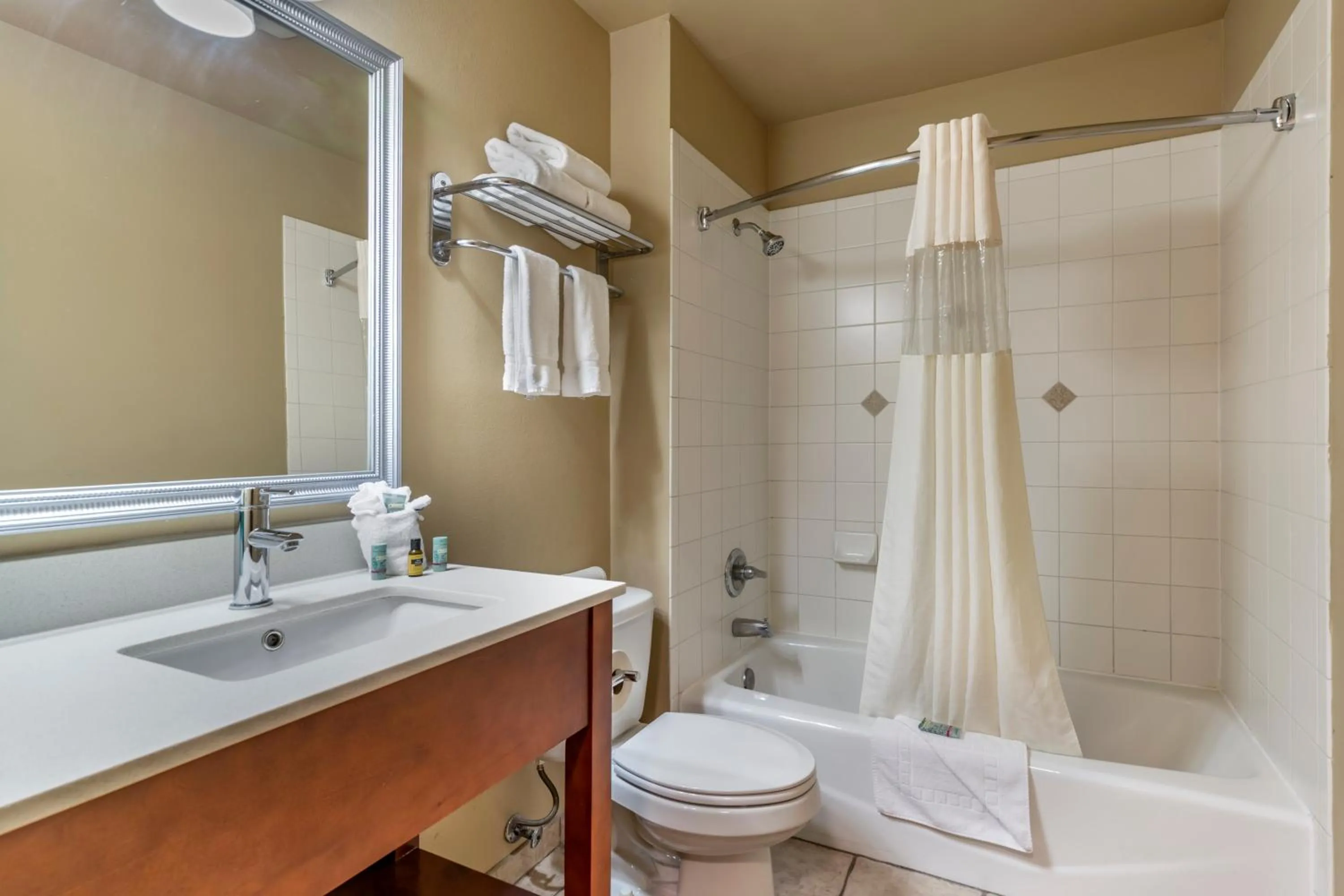 Bathroom in Best Western Dos Rios