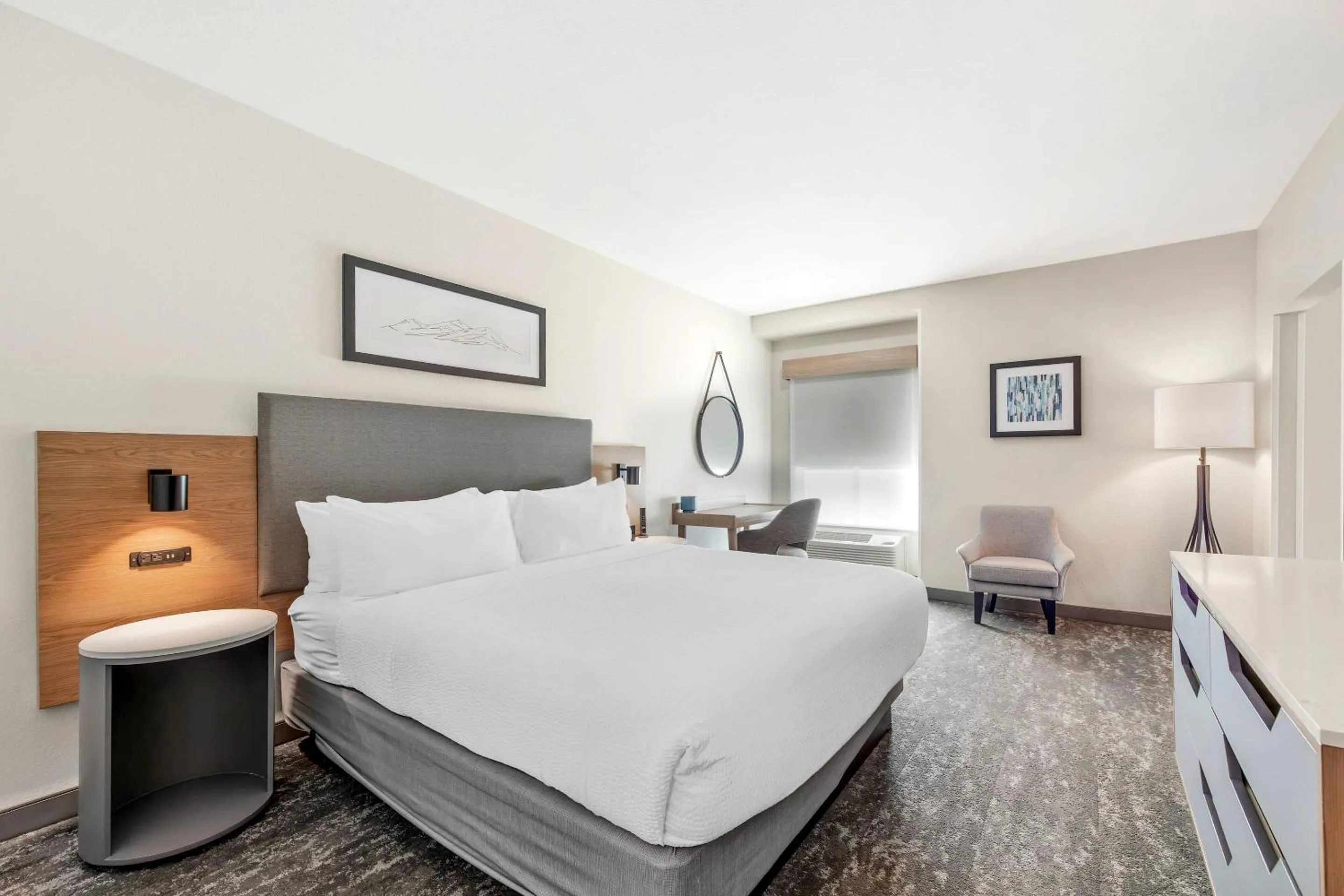 Bedroom, Bed in Kiota Inn & Event Center Sutter Creek, an Ascend Collection Hotel