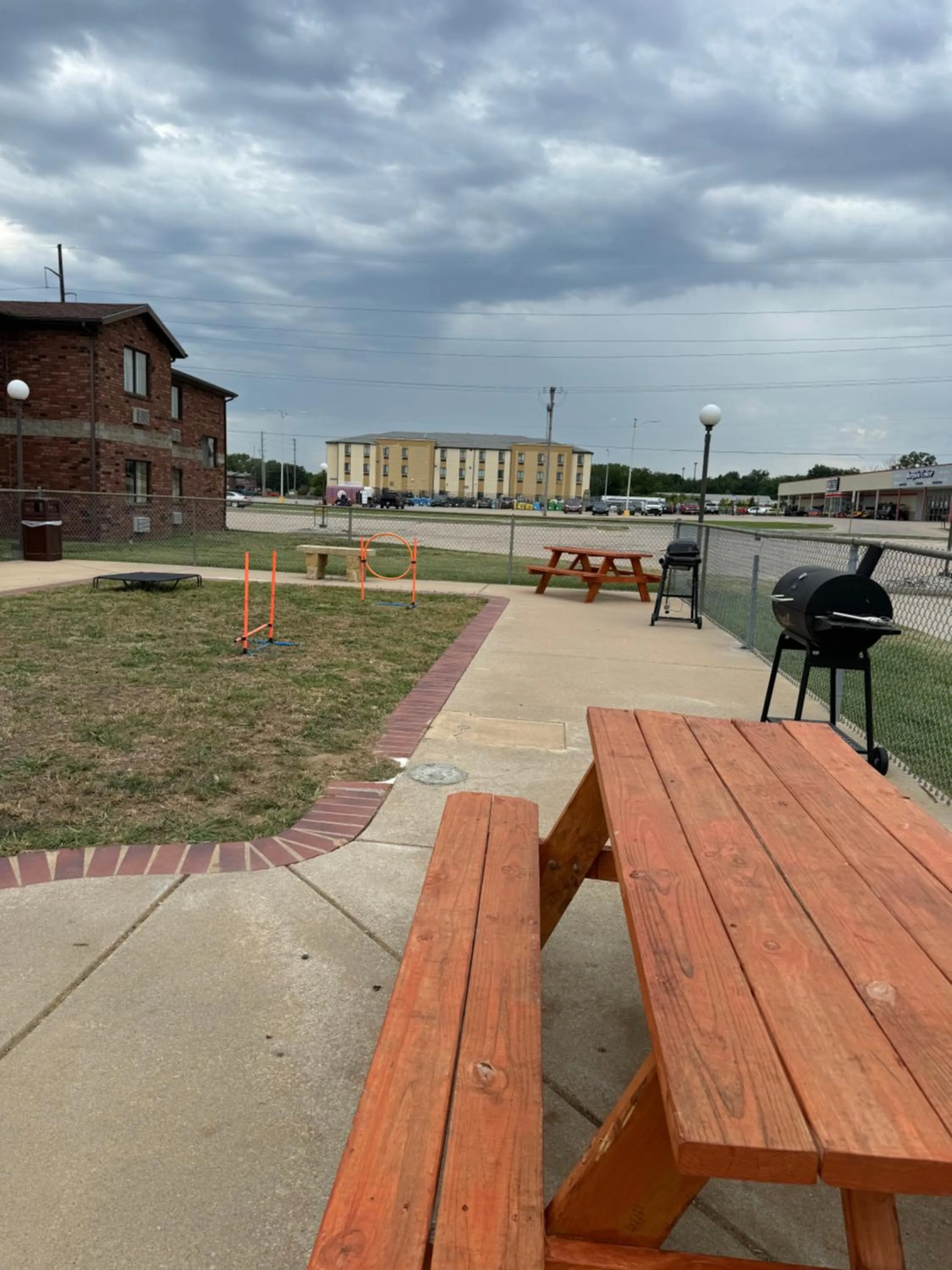 Super 8 by Wyndham Independence KS