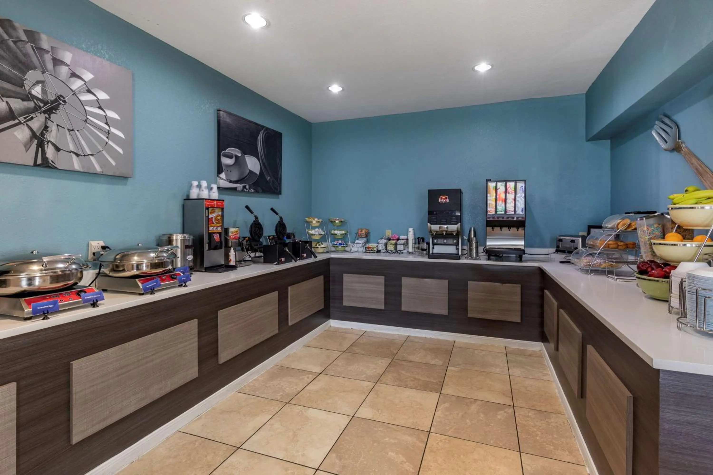 Breakfast in Best Western Palo Duro Canyon Inn & Suites