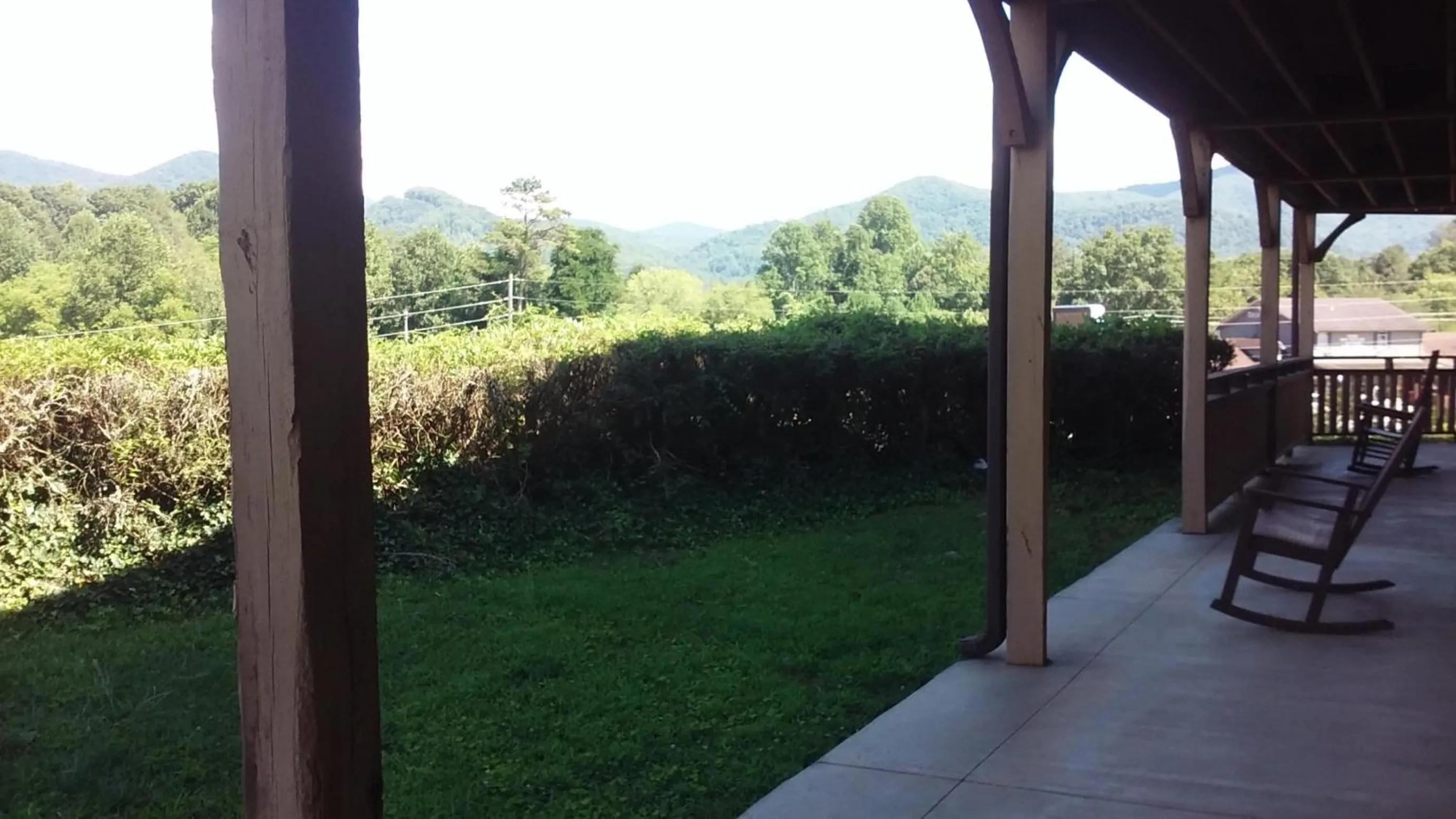 Patio in Knights Inn Dillard