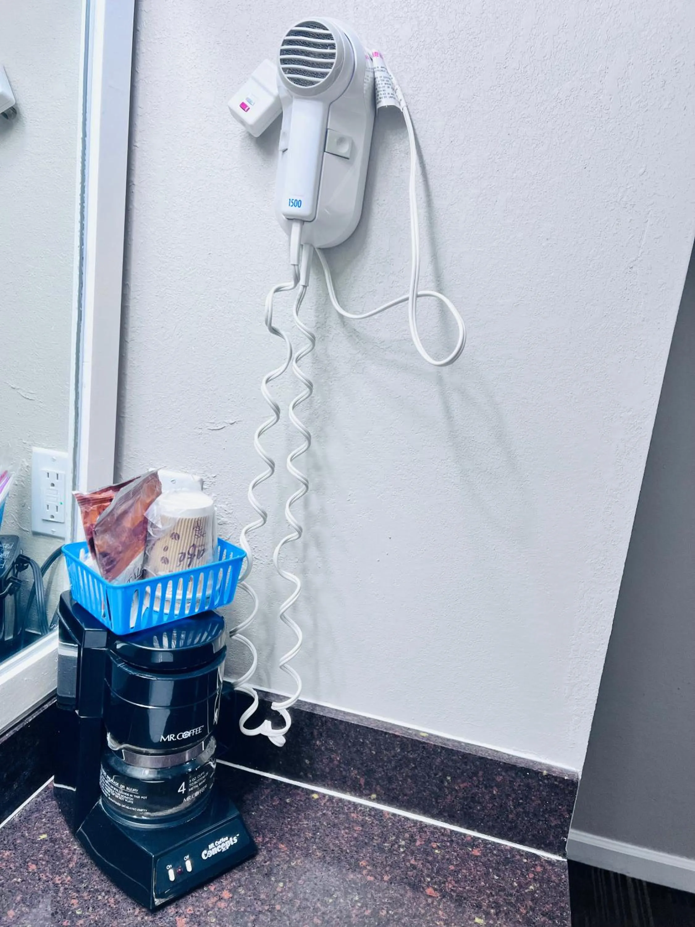 Bathroom in Knights Inn Dillard