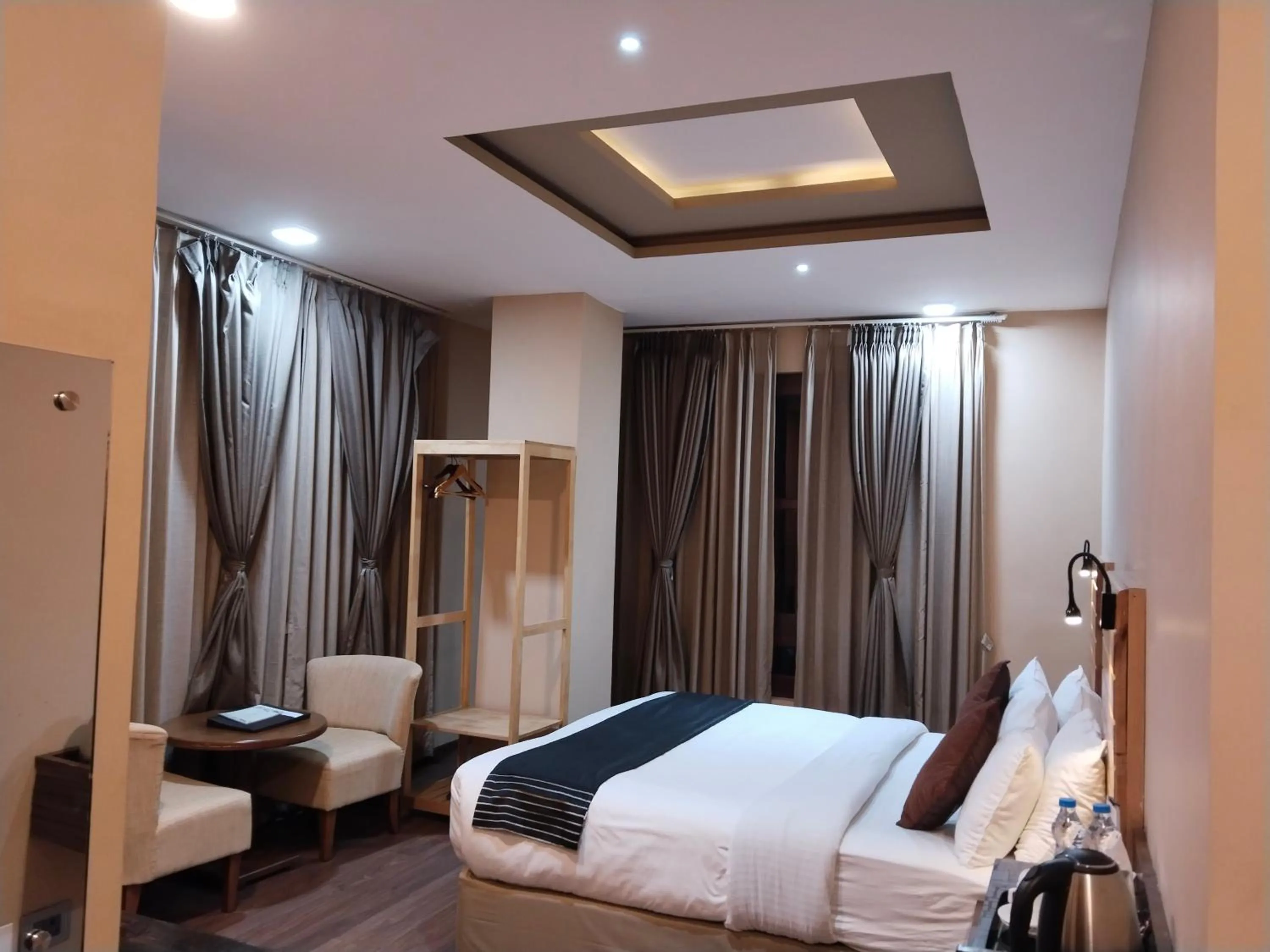 Bedroom, Bed in Nirvana Inn