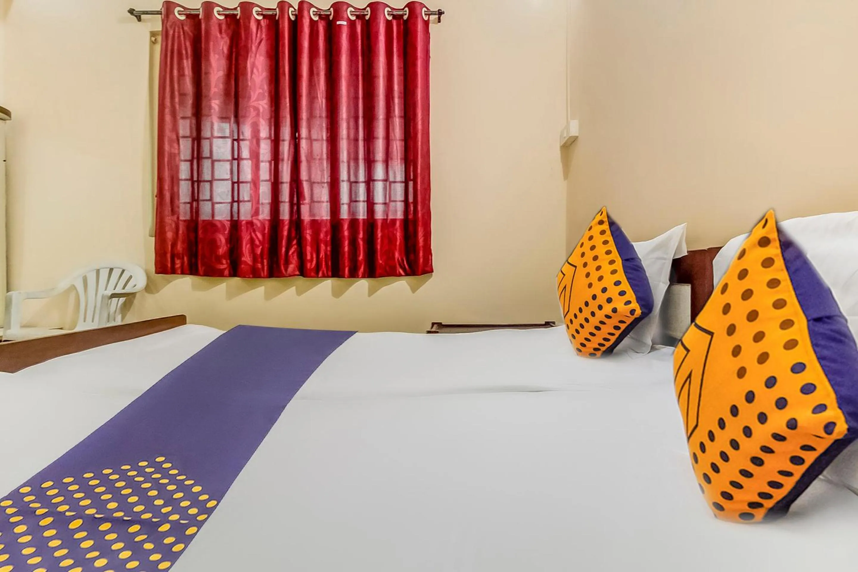 Bedroom in Hotel O New Ushakal Lodging & Boarding