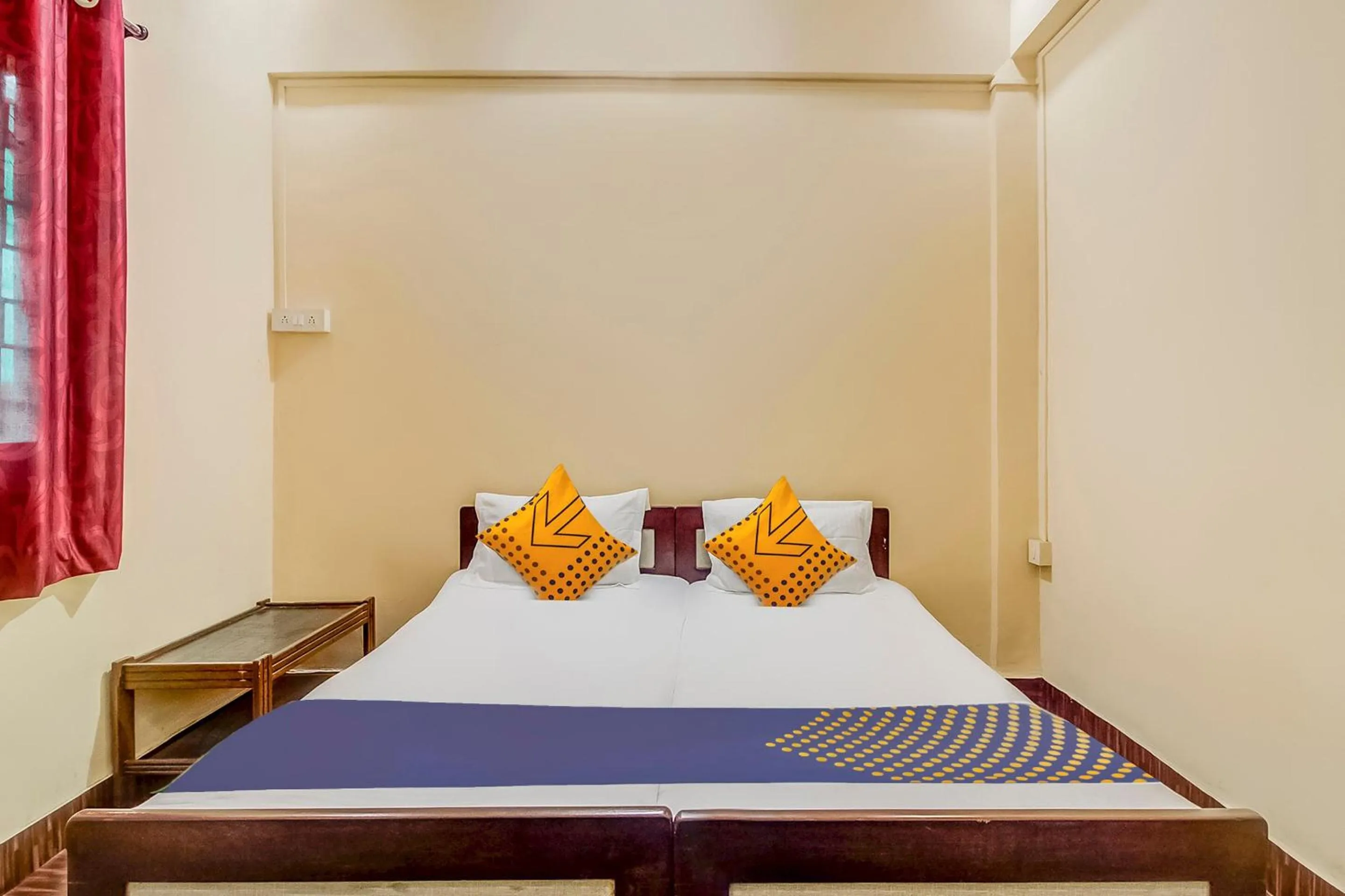 Bedroom in Hotel O New Ushakal Lodging & Boarding