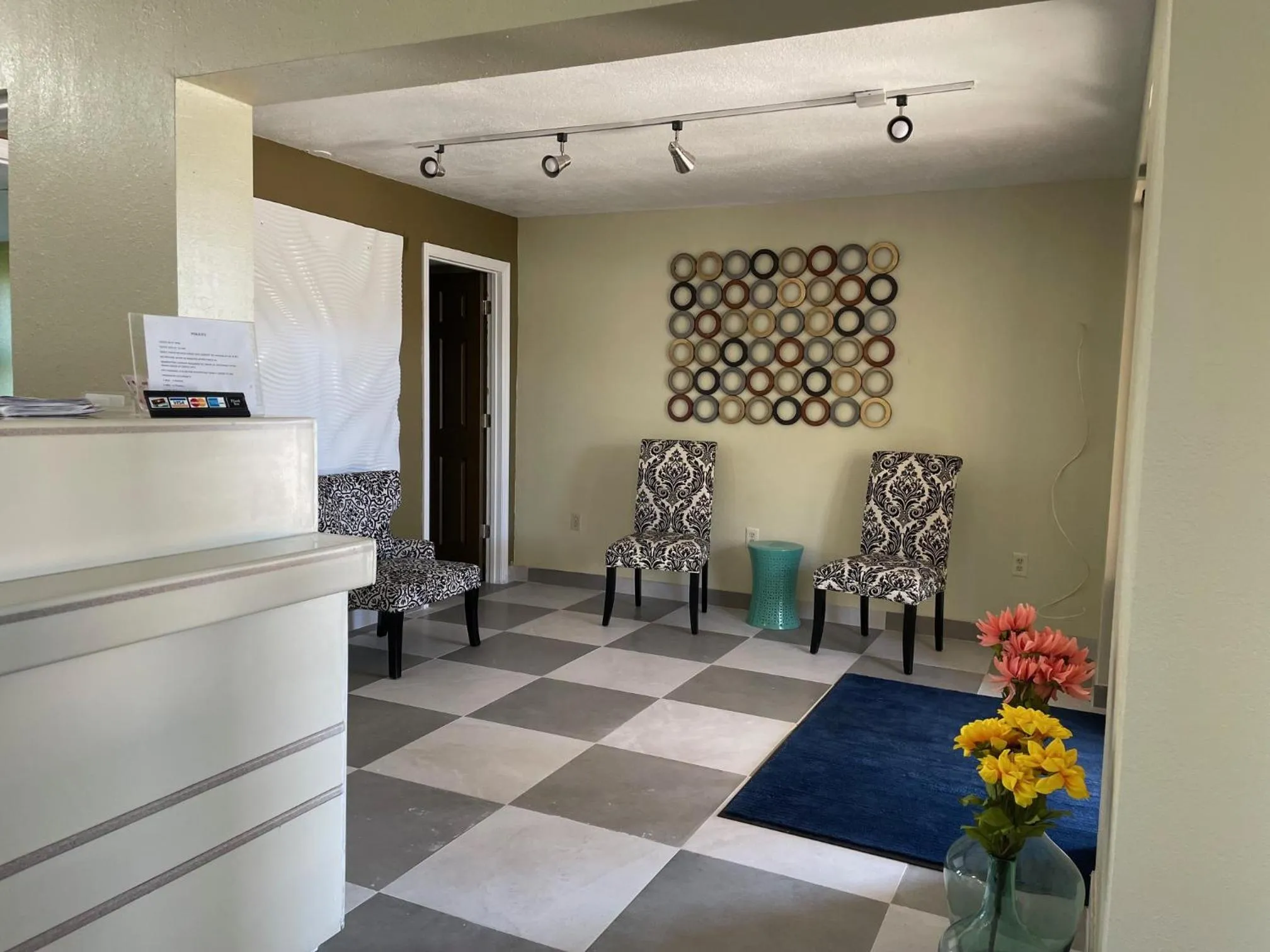 Lobby or reception in Guest Inn Lake City