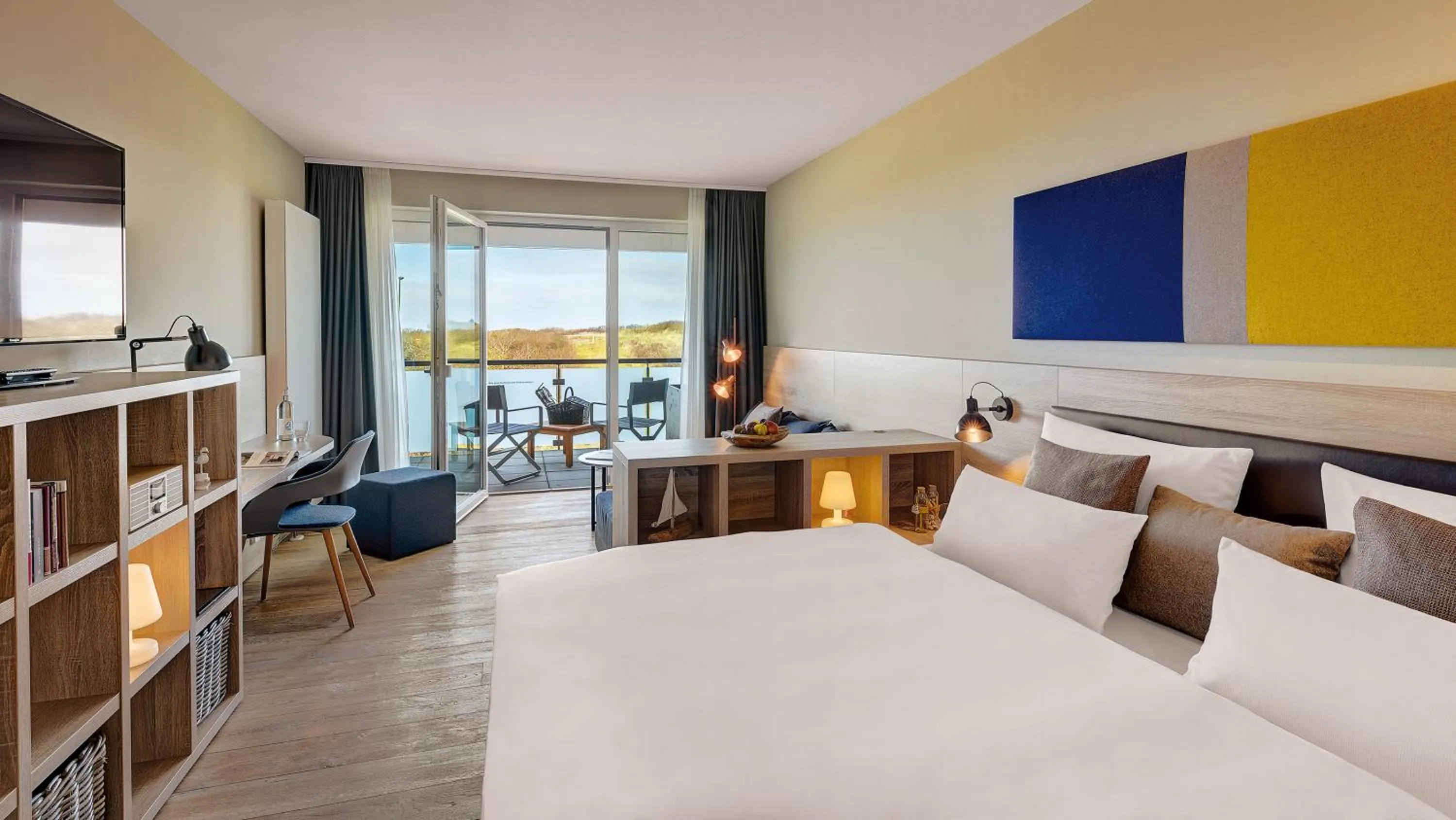 Photo of the whole room, Bed in Die Sandburg