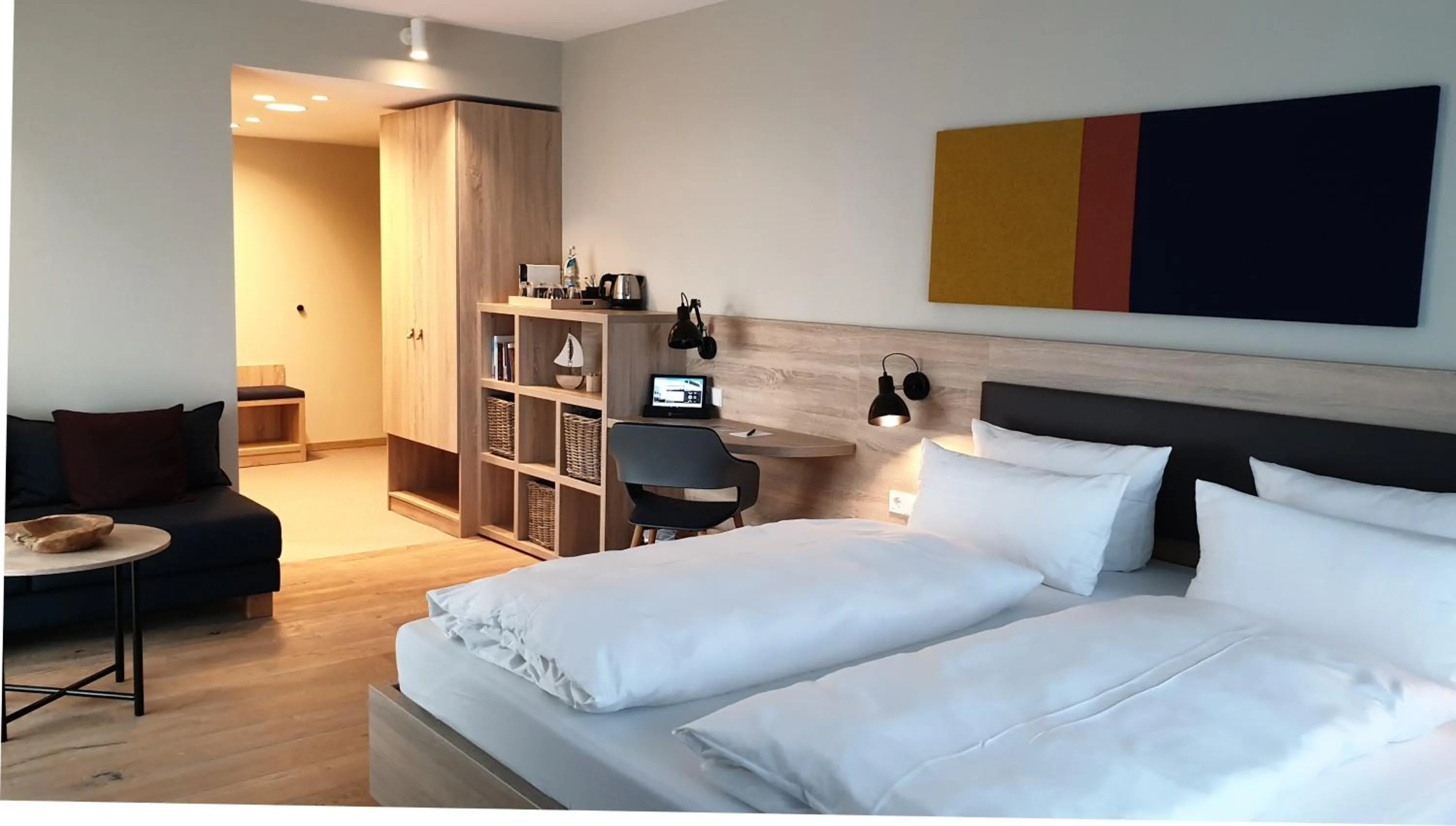 Photo of the whole room, Bed in Die Sandburg