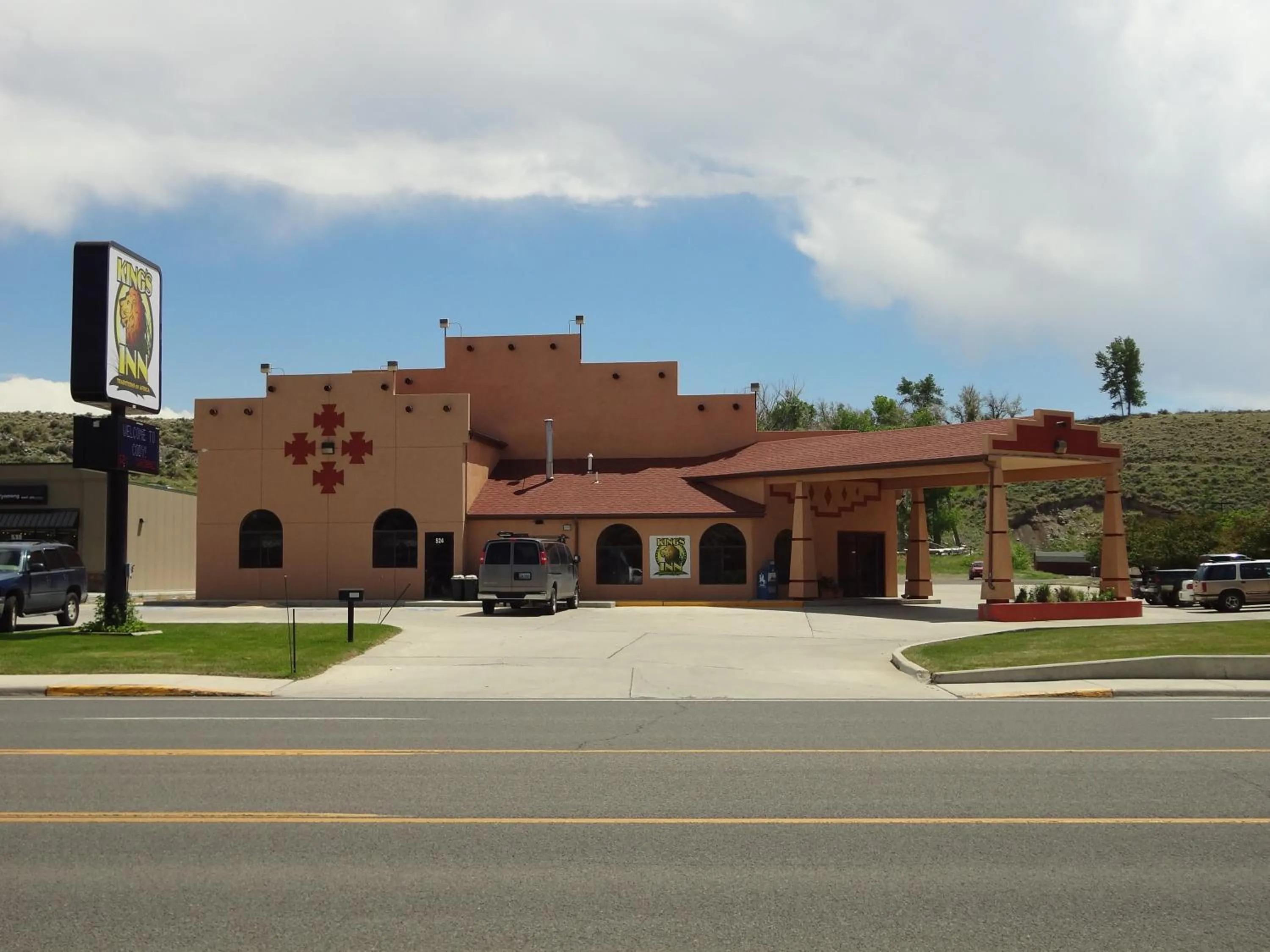 Property building in Kings Inn Cody