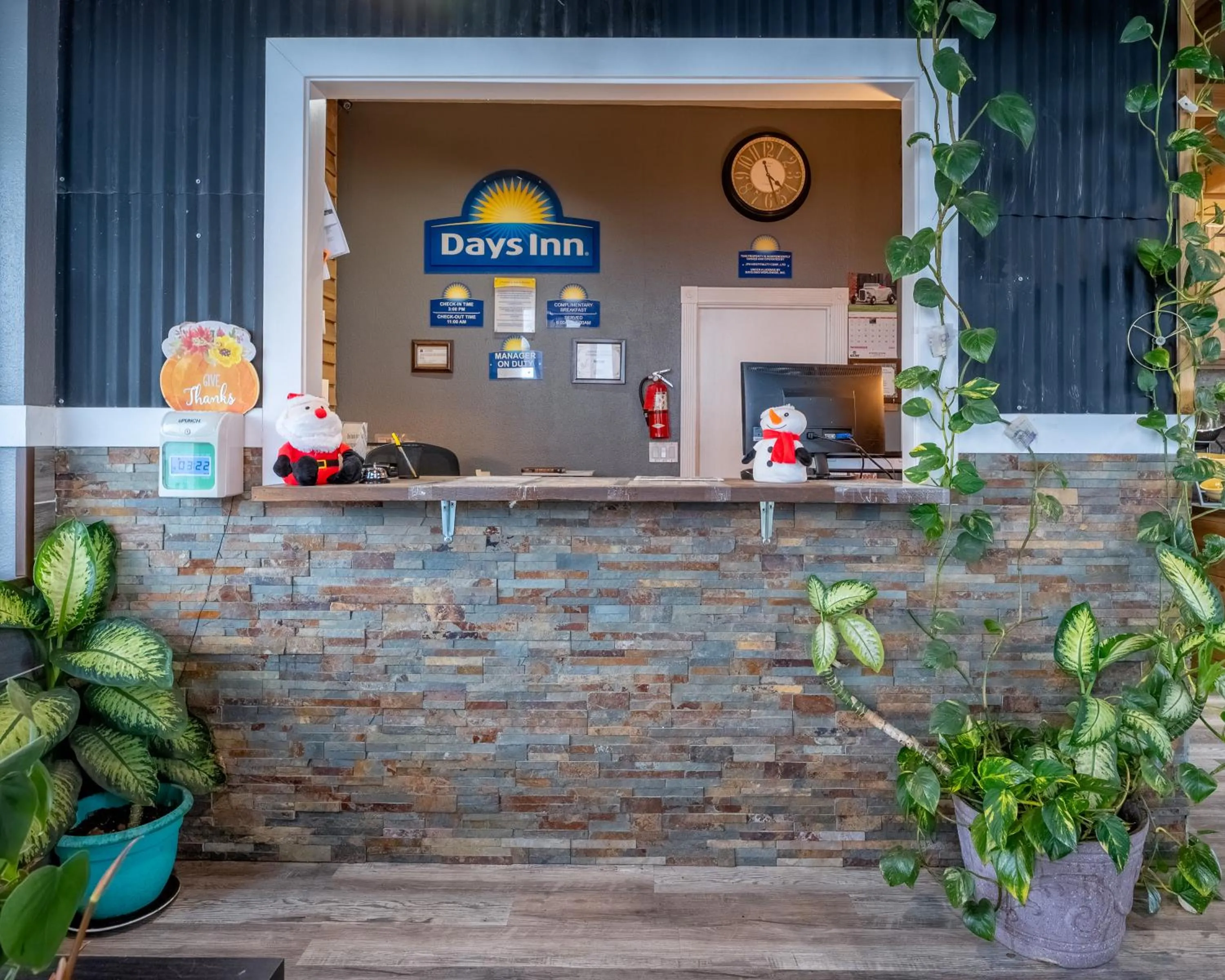 Days Inn by Wyndham Burns