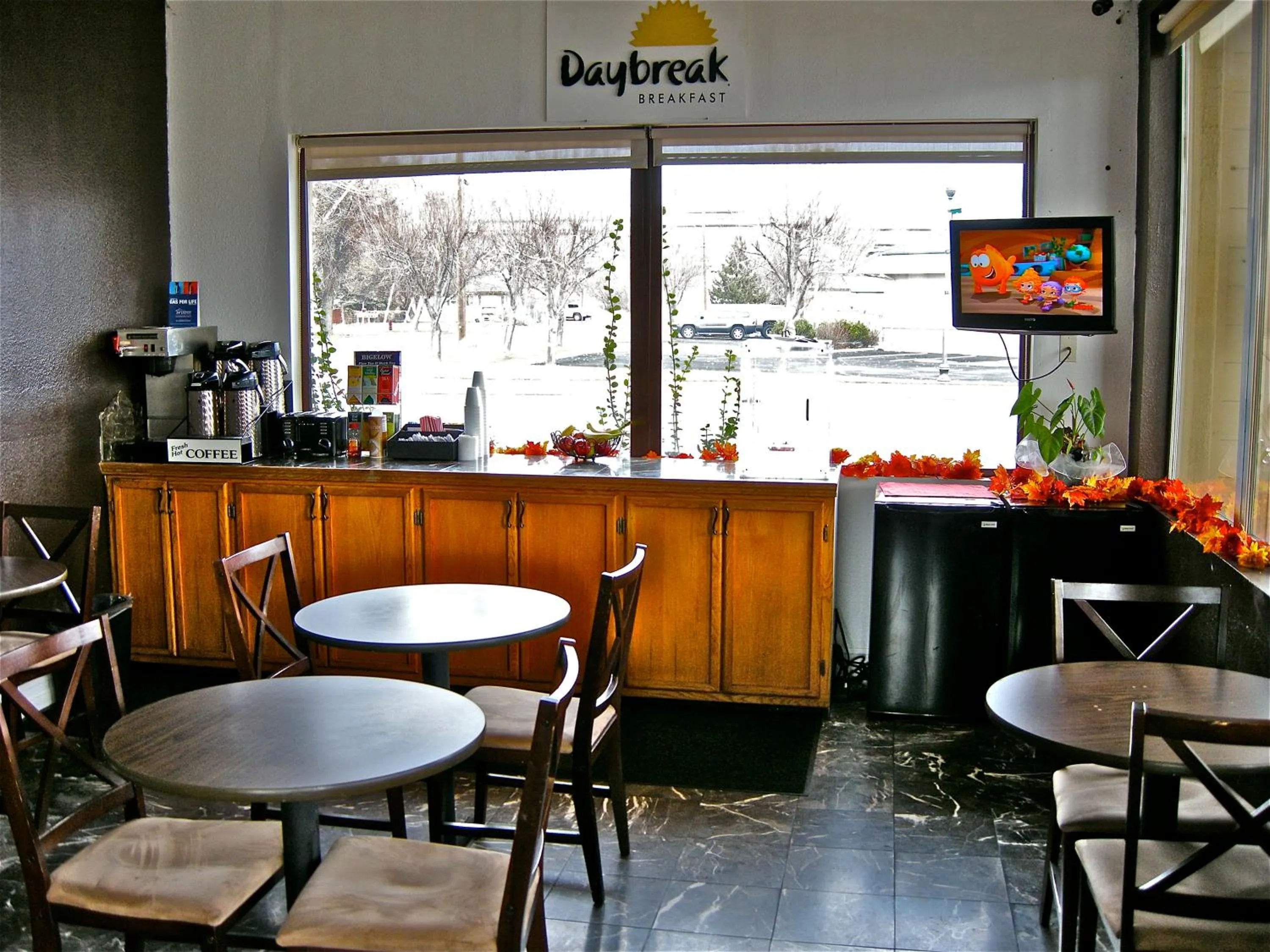 Restaurant/places to eat in Days Inn by Wyndham Burns