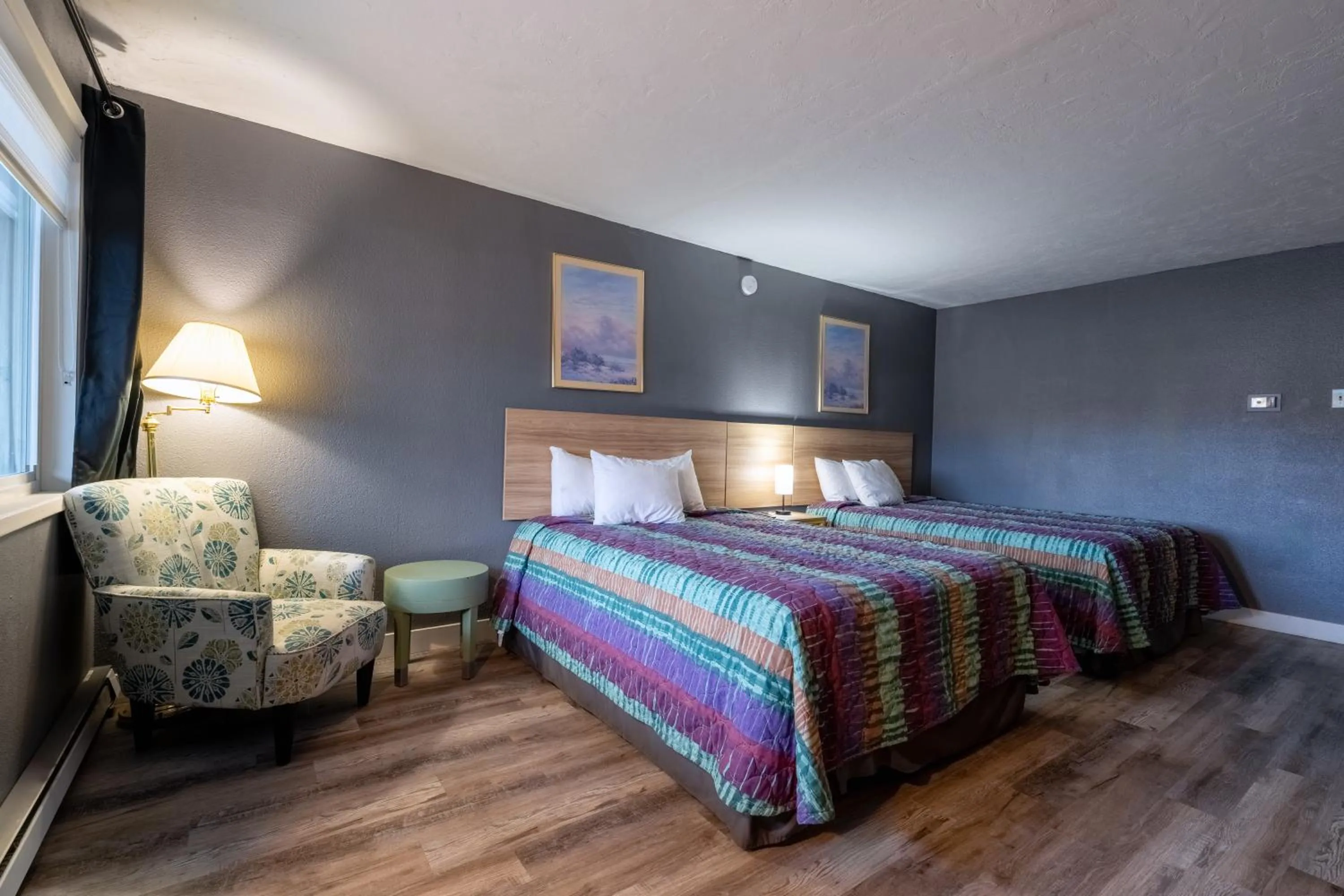 Bed in Days Inn by Wyndham Burns