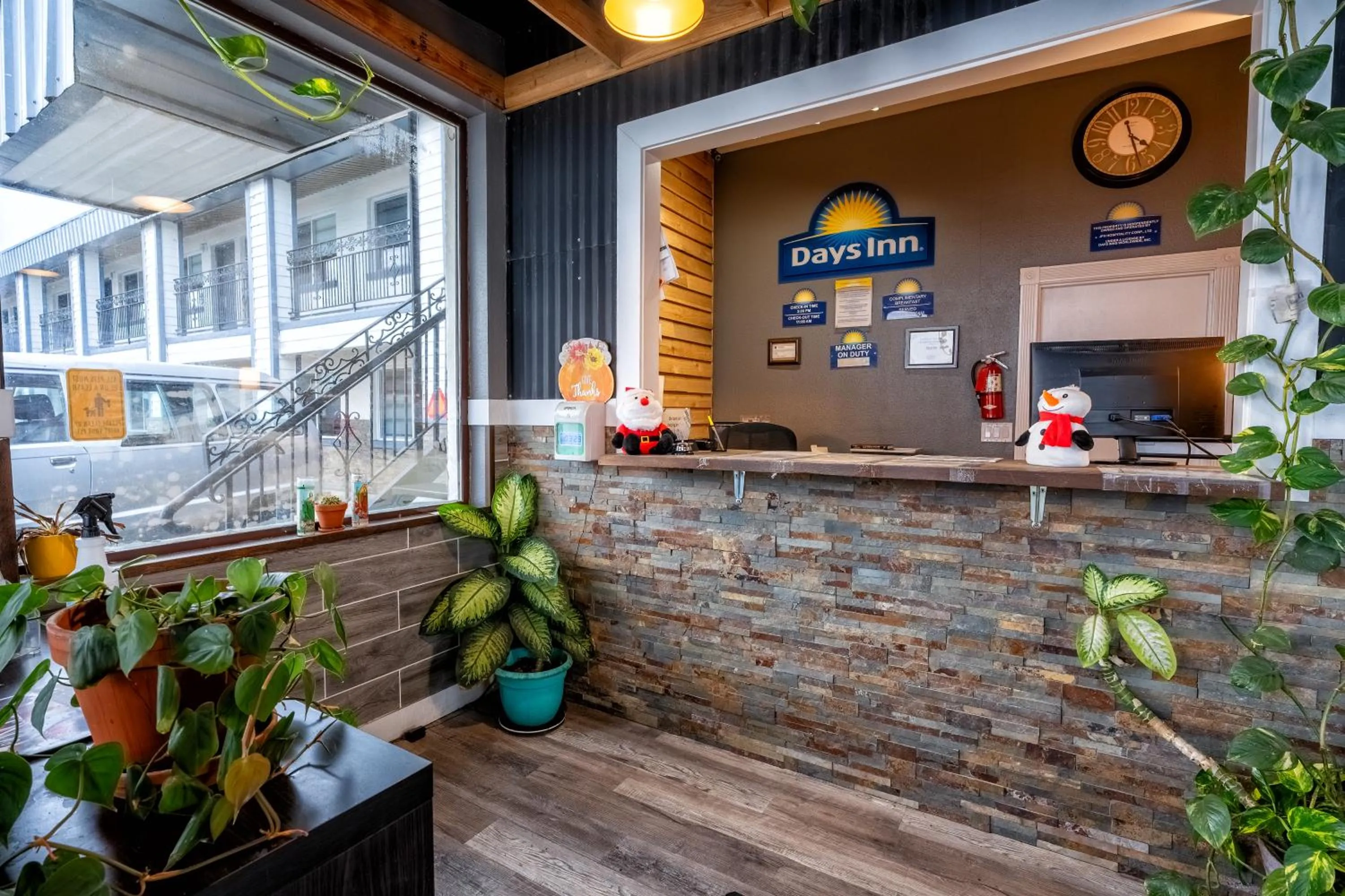 Days Inn by Wyndham Burns