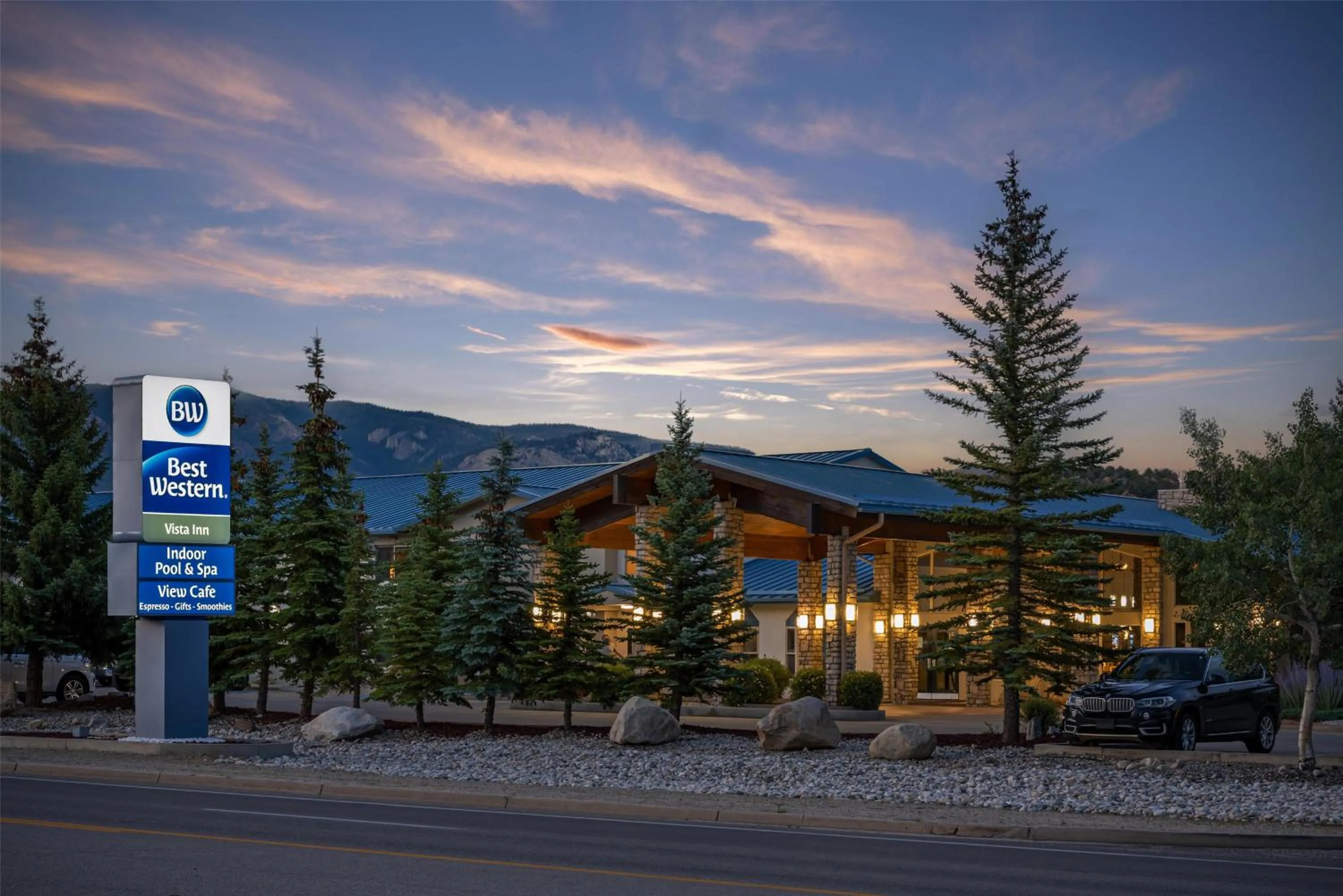 Property building in Best Western Vista Inn