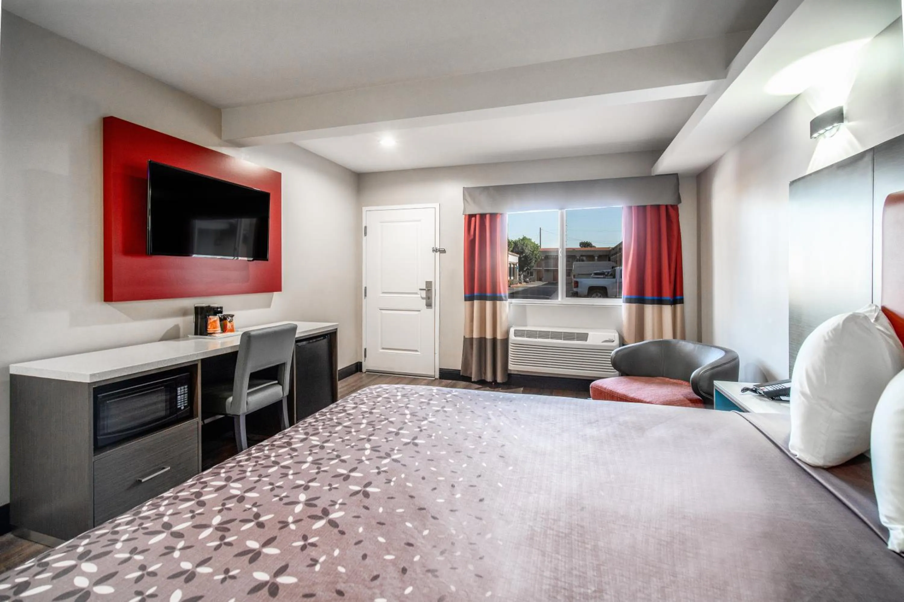 Bed in Rodeway Inn South Gate - Los Angeles South