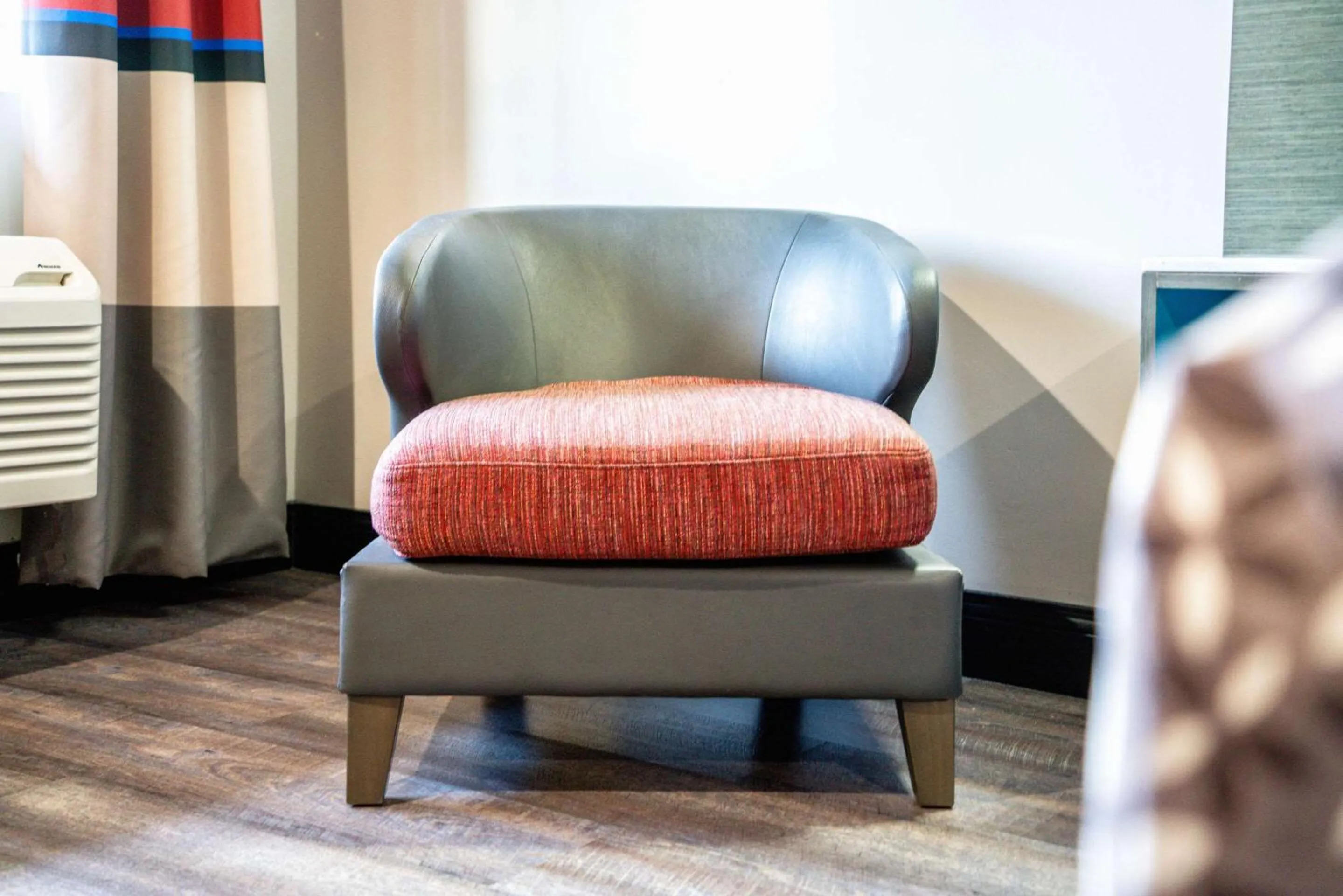 Bedroom in Rodeway Inn South Gate - Los Angeles South