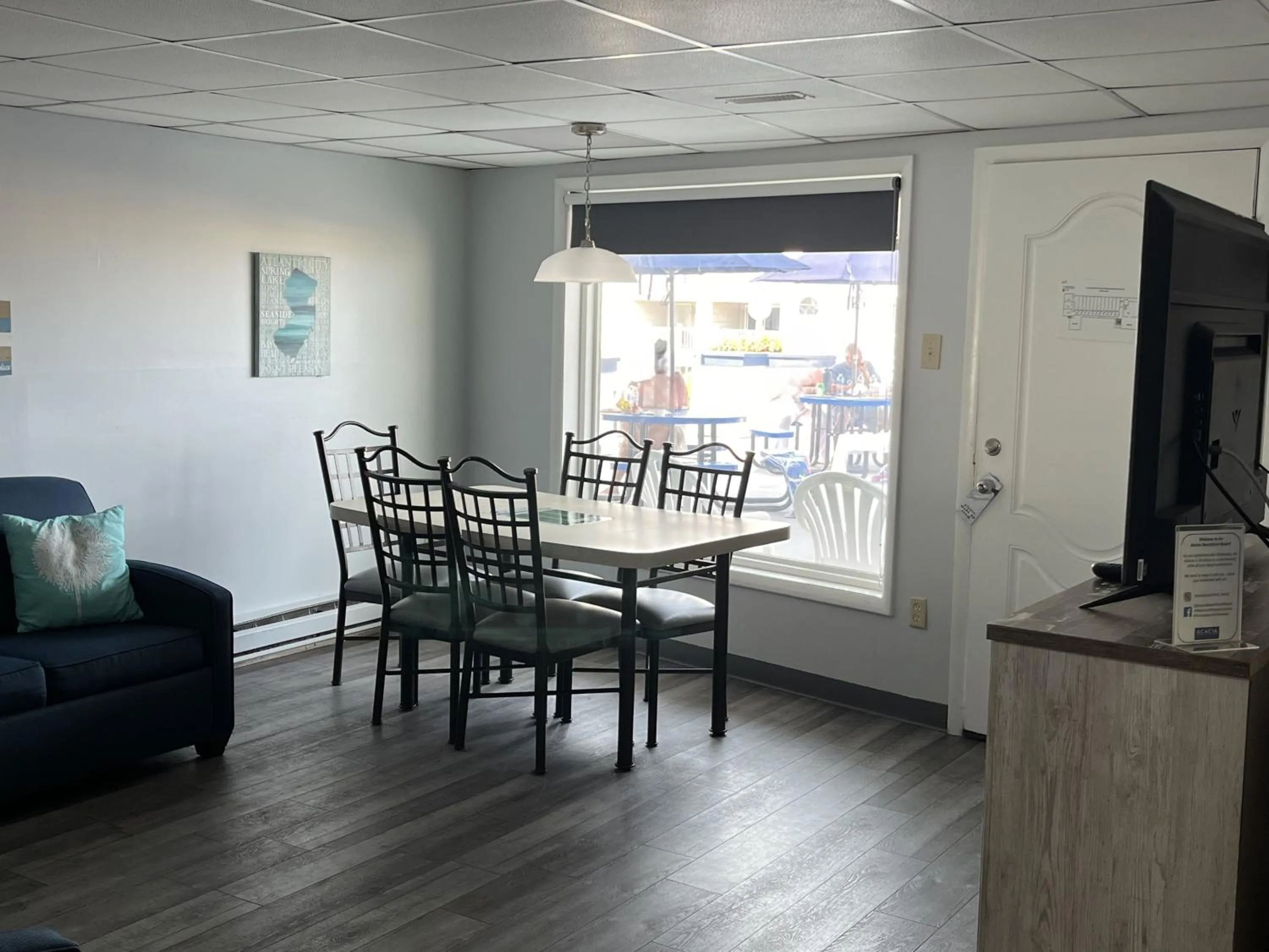 Seating area in Acacia Beachfront Resort