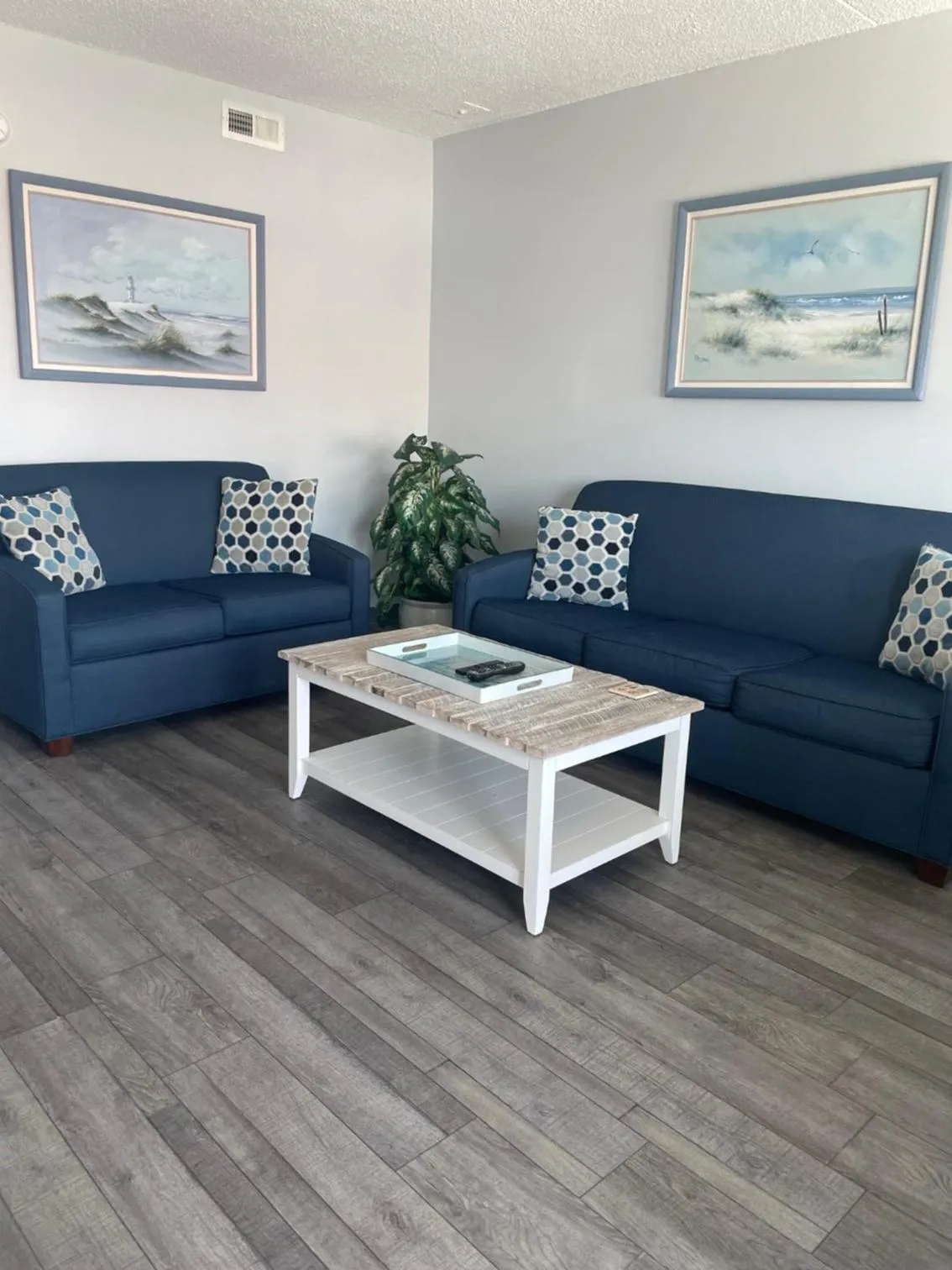Living room in Acacia Beachfront Resort