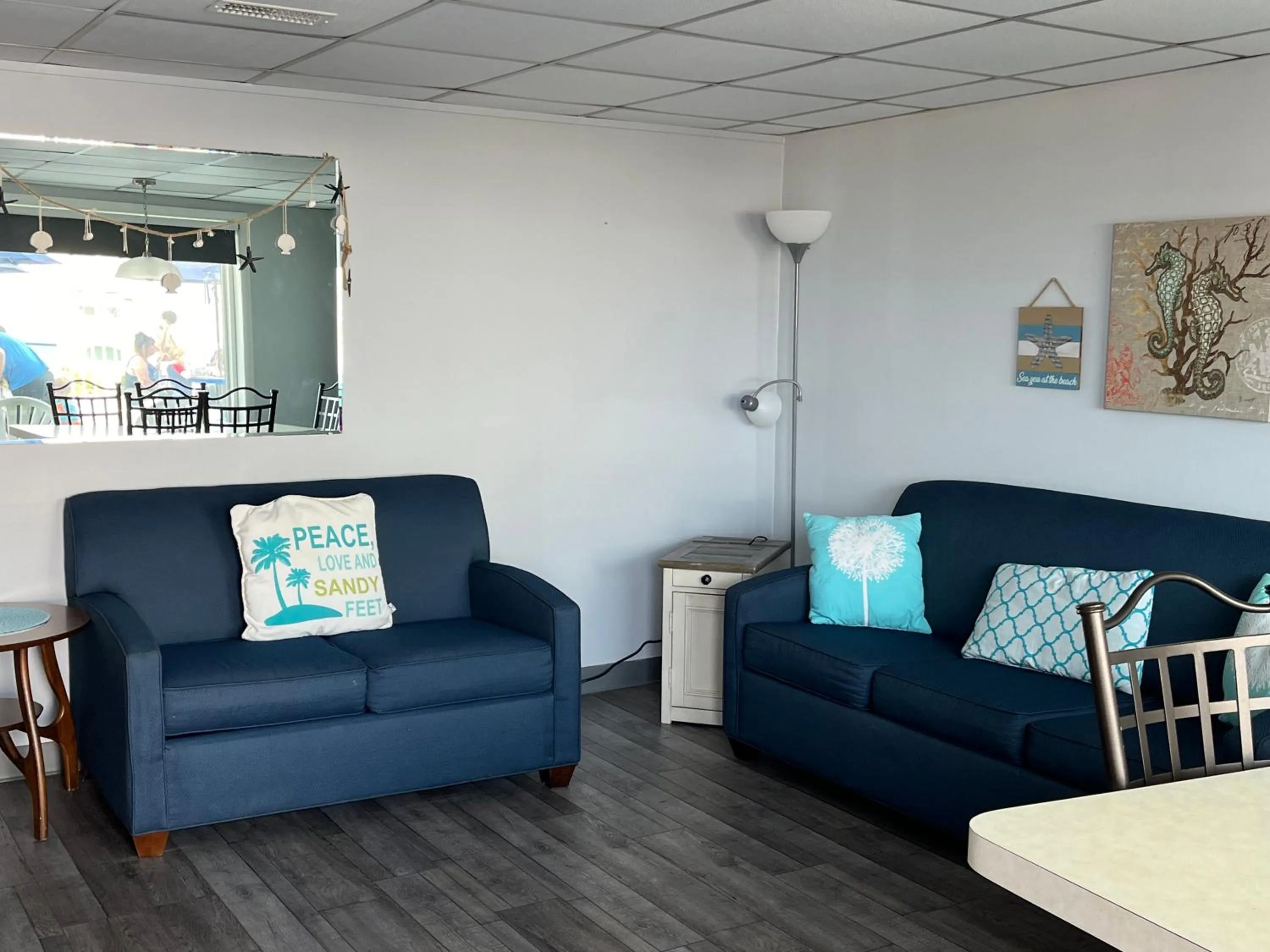 Living room in Acacia Beachfront Resort