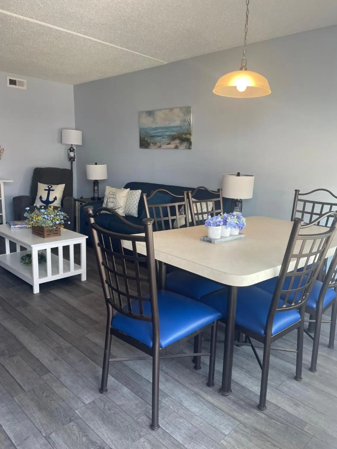 Living room in Acacia Beachfront Resort