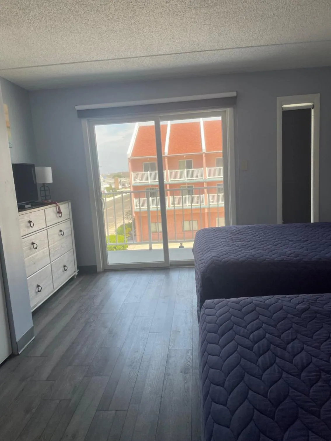 TV and multimedia, Bed in Acacia Beachfront Resort