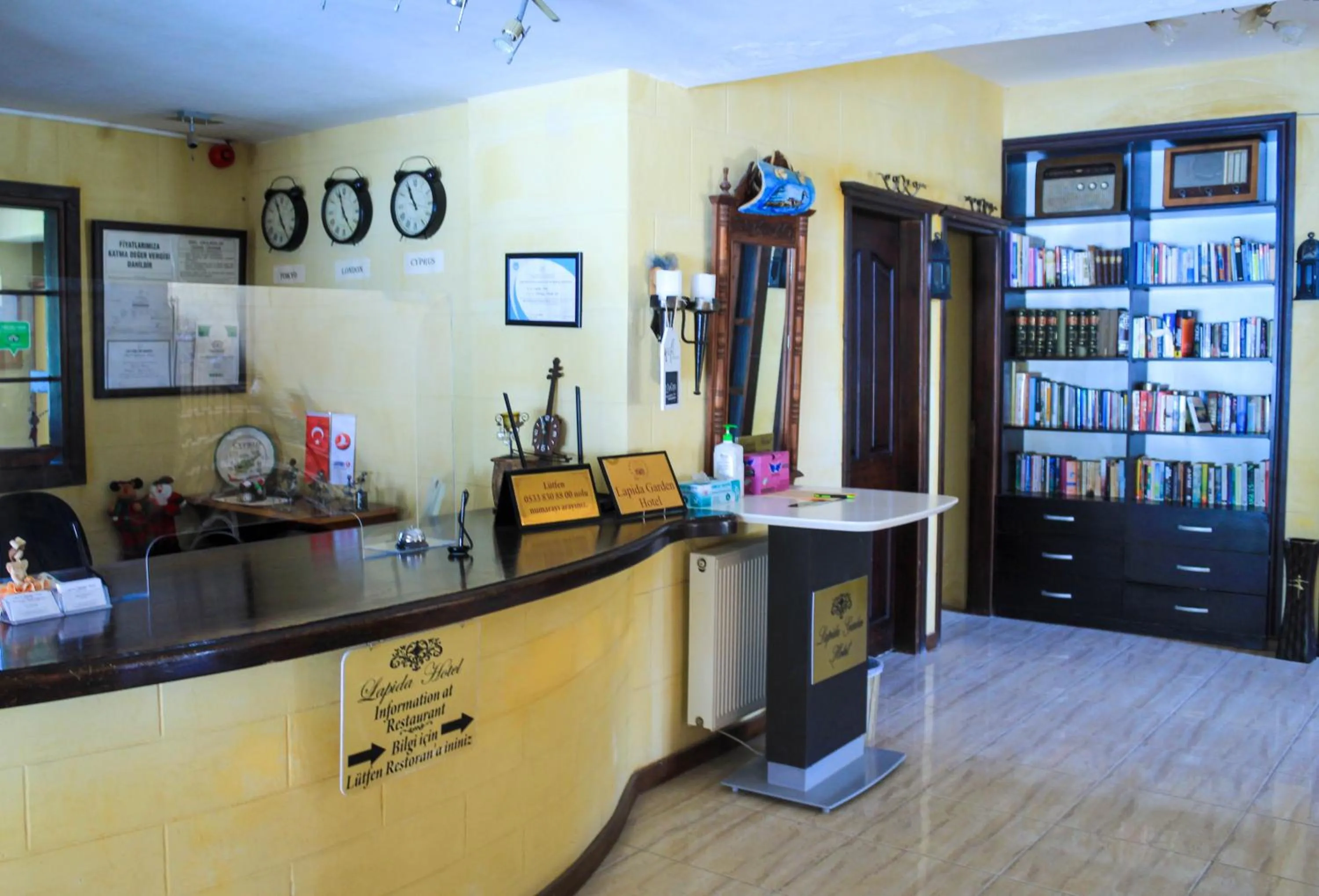 Lobby or reception in Lapida Garden