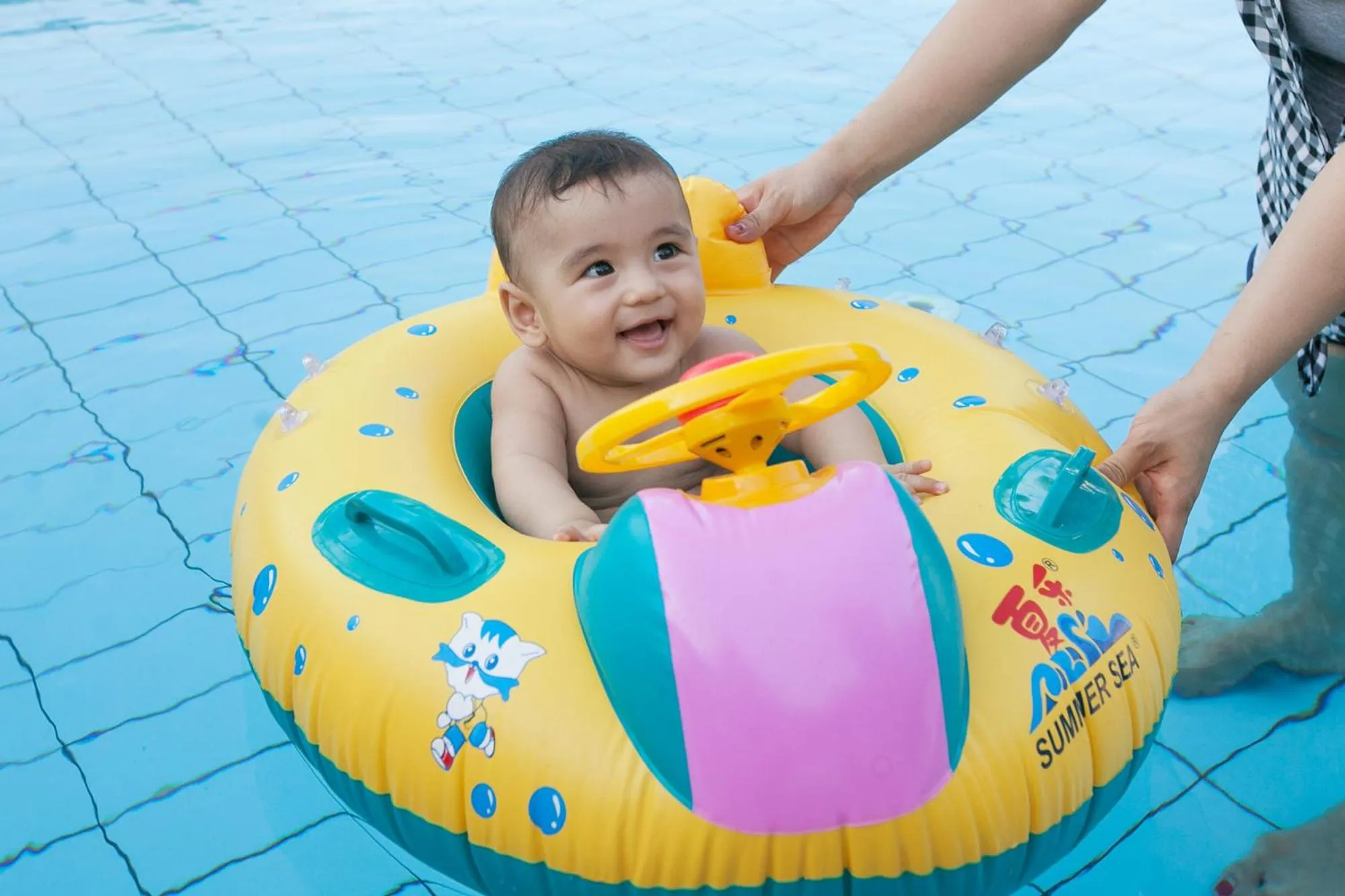Swimming pool in Lapida Garden