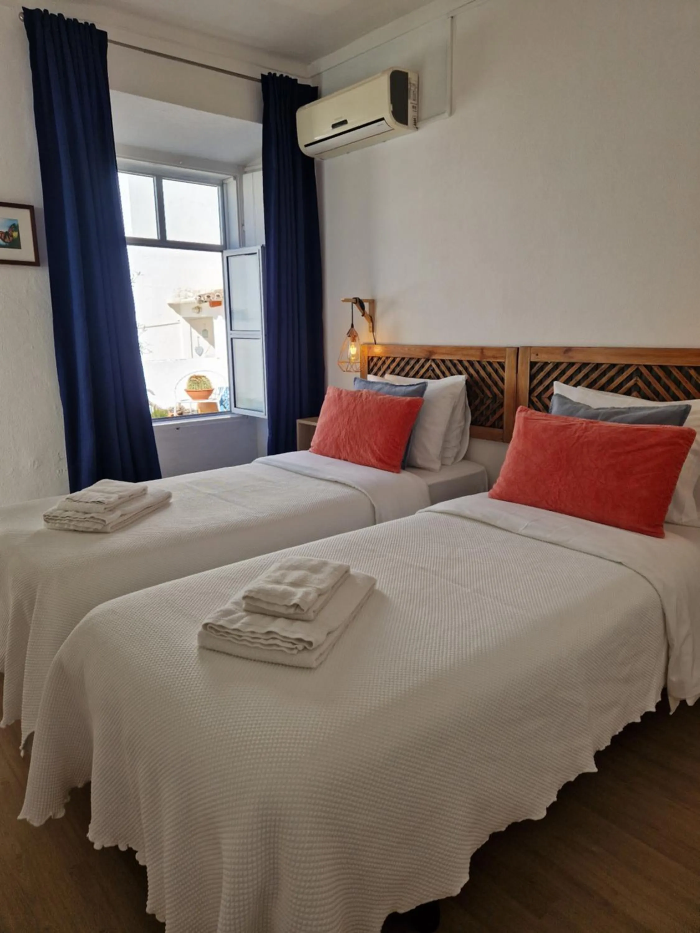 Bed in Bea's Bed & Breakfast
