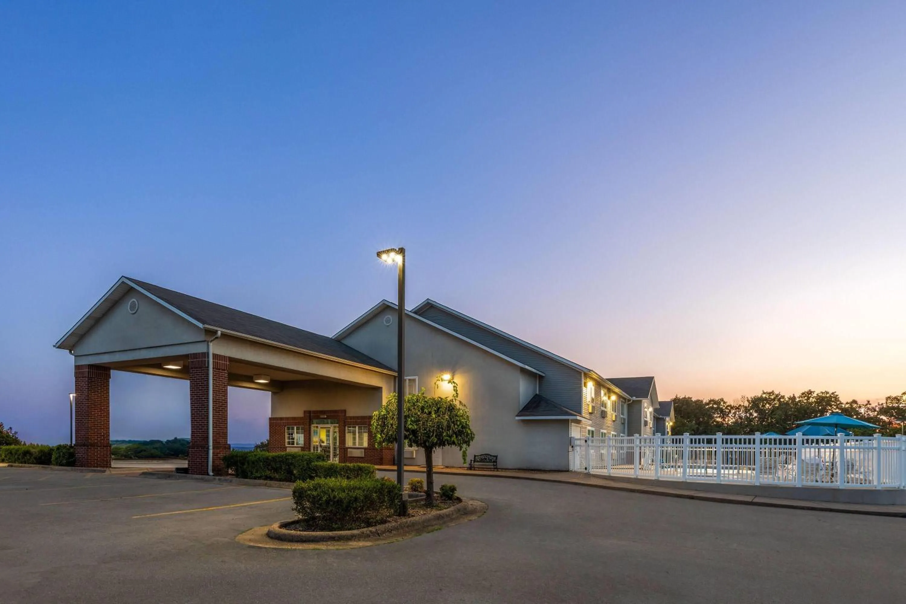 Property building in Days Inn by Wyndham Mountain Home