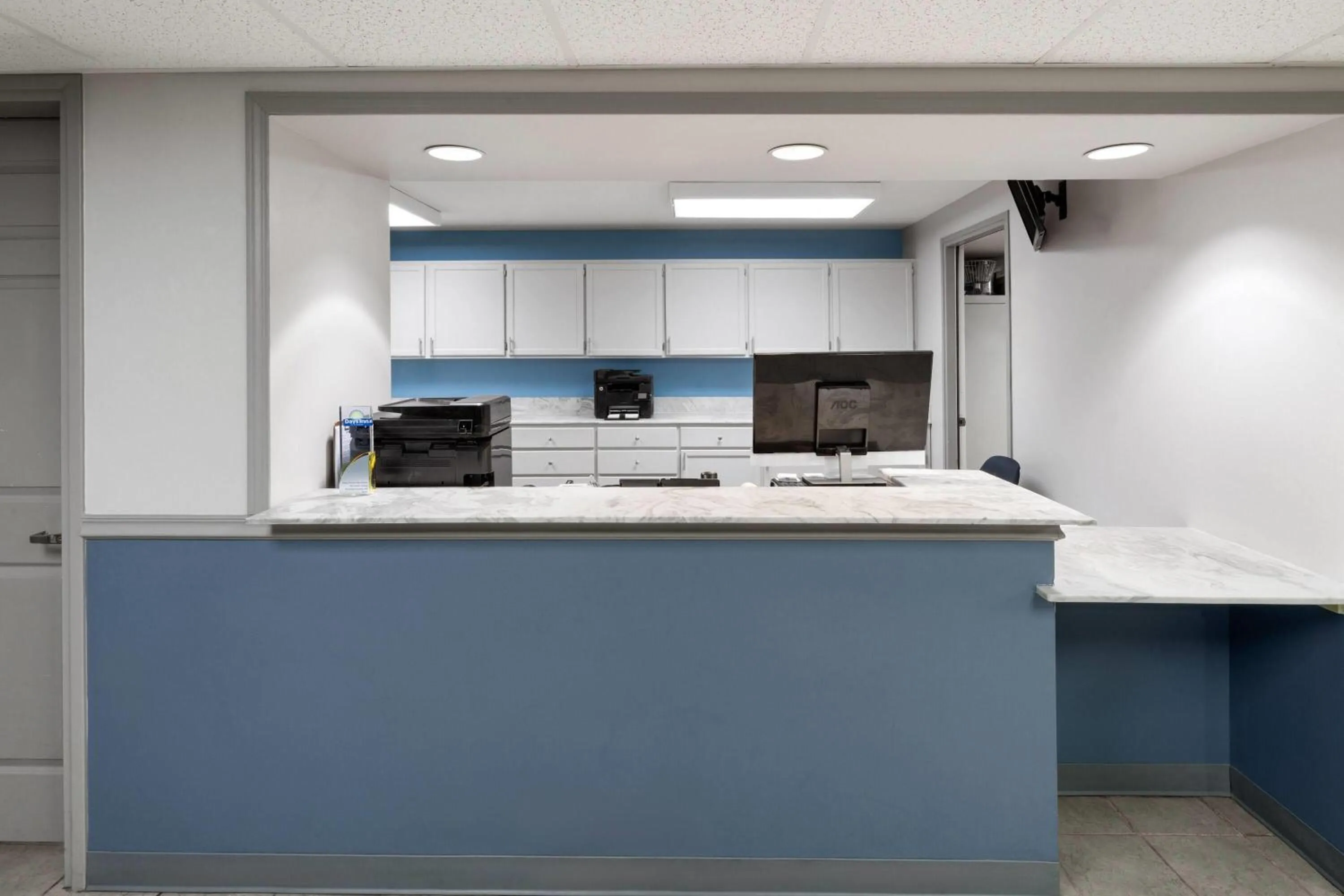 Lobby or reception in Days Inn by Wyndham Mountain Home