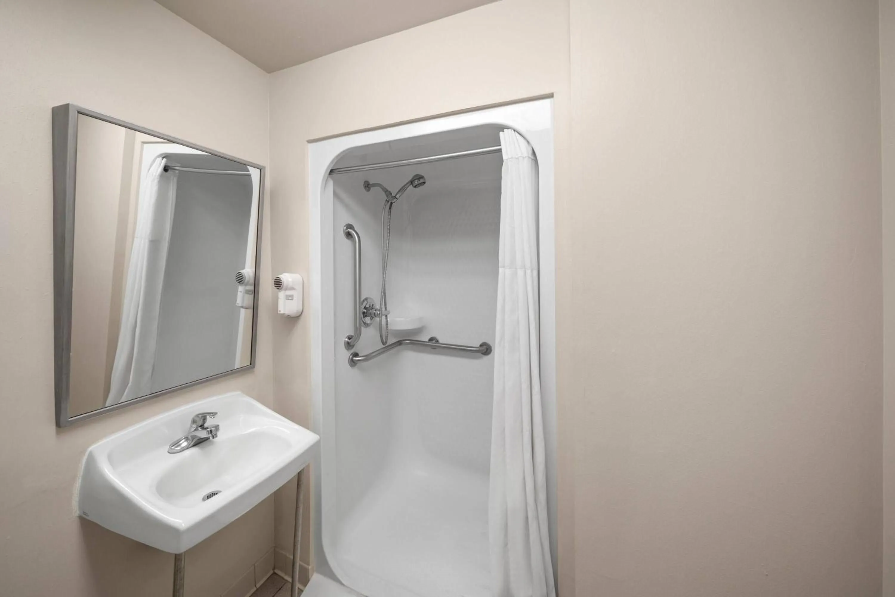 Shower in Days Inn by Wyndham Mountain Home