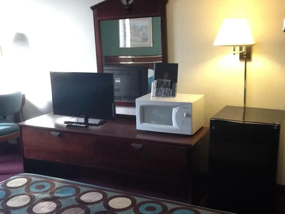 TV and multimedia in Super 8 by Wyndham Kennett