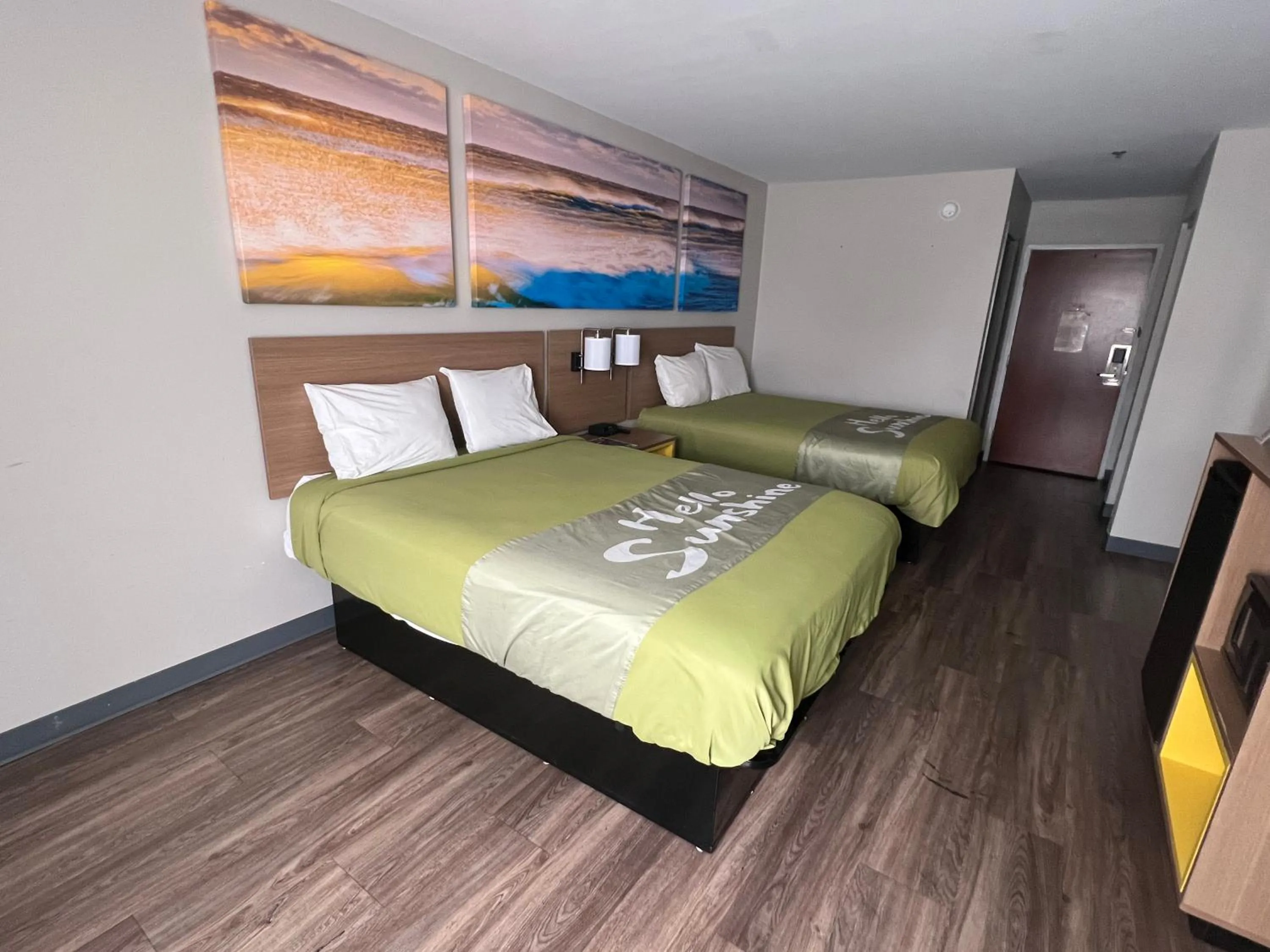 Days Inn by Wyndham Louisburg