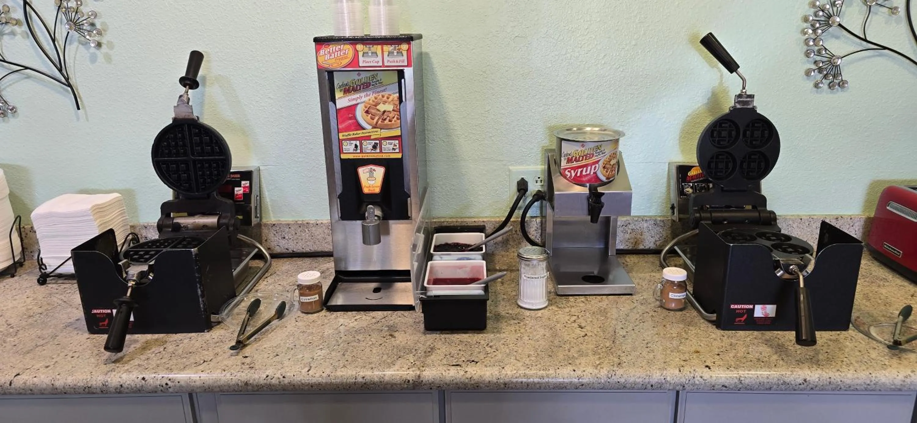 Buffet breakfast in Desert Inn Tucumcari