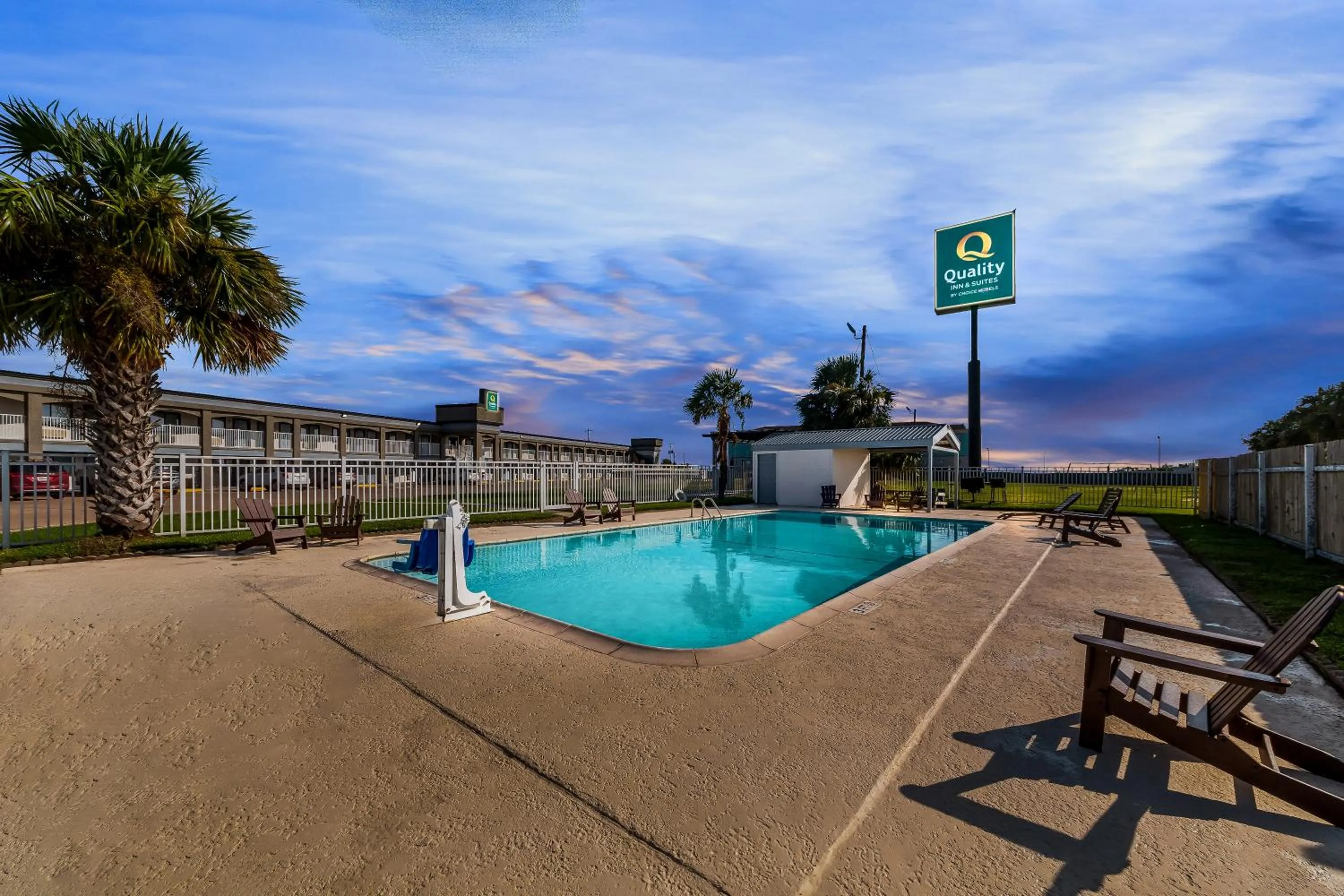 Quality Inn & Suites Port Lavaca near Lighthouse Beach