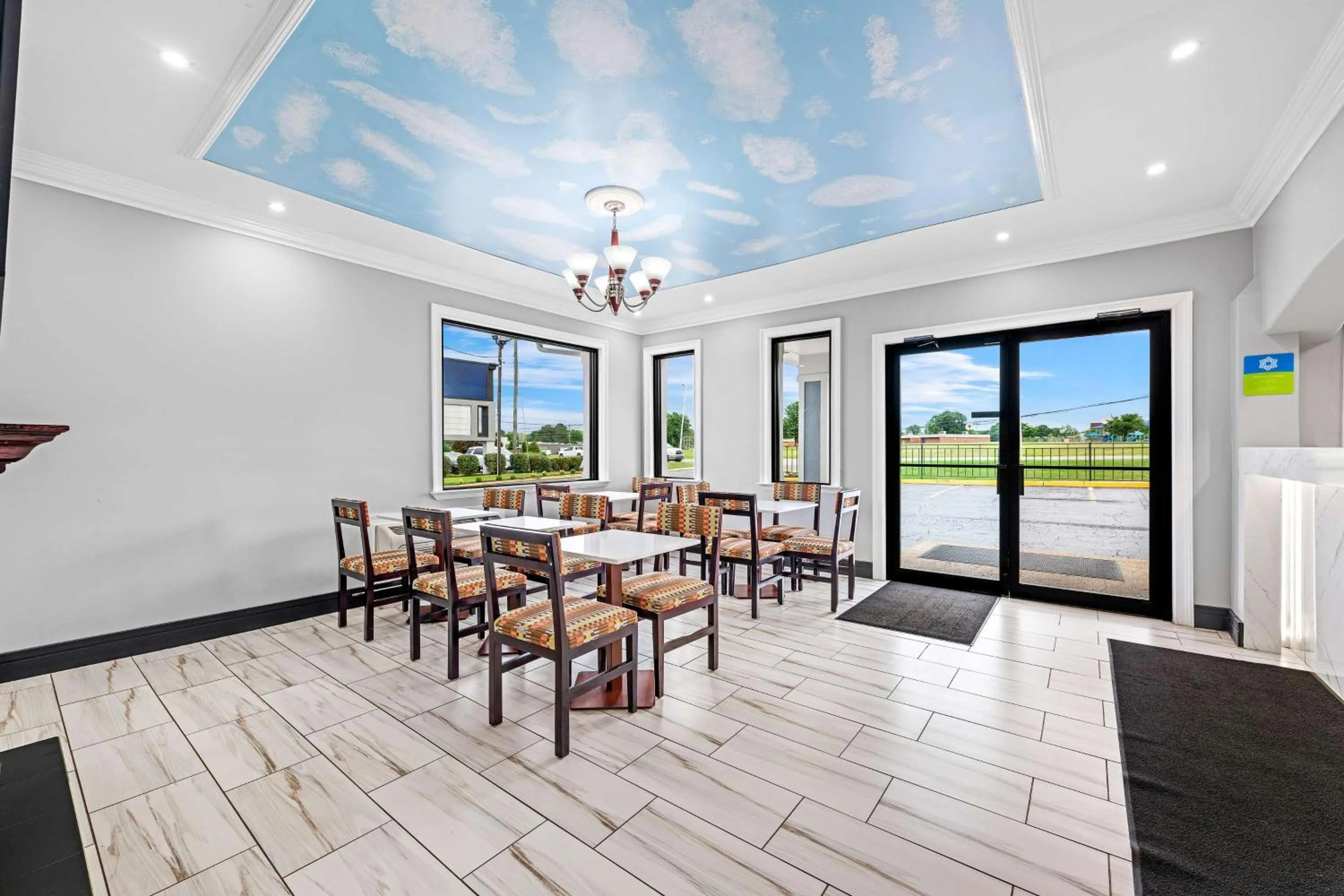 Breakfast in SureStay by Best Western Huntsville University Area