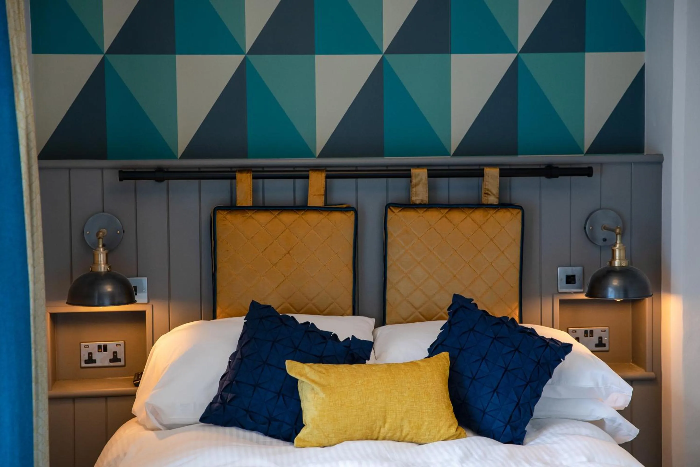 Bedroom, Bed in Inn on the Shore