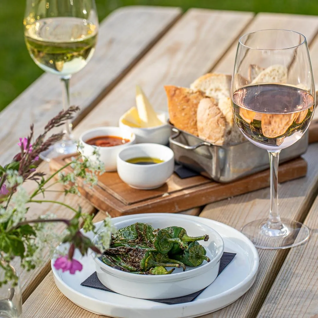 Dining area in Inn on the Shore