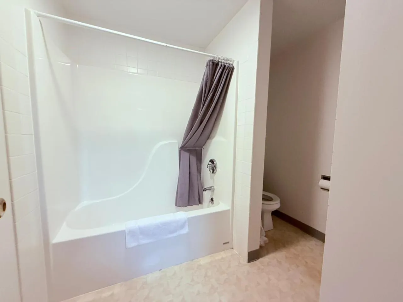 Bathroom in Hotel O Castle Town Ida Grove Hwy 175