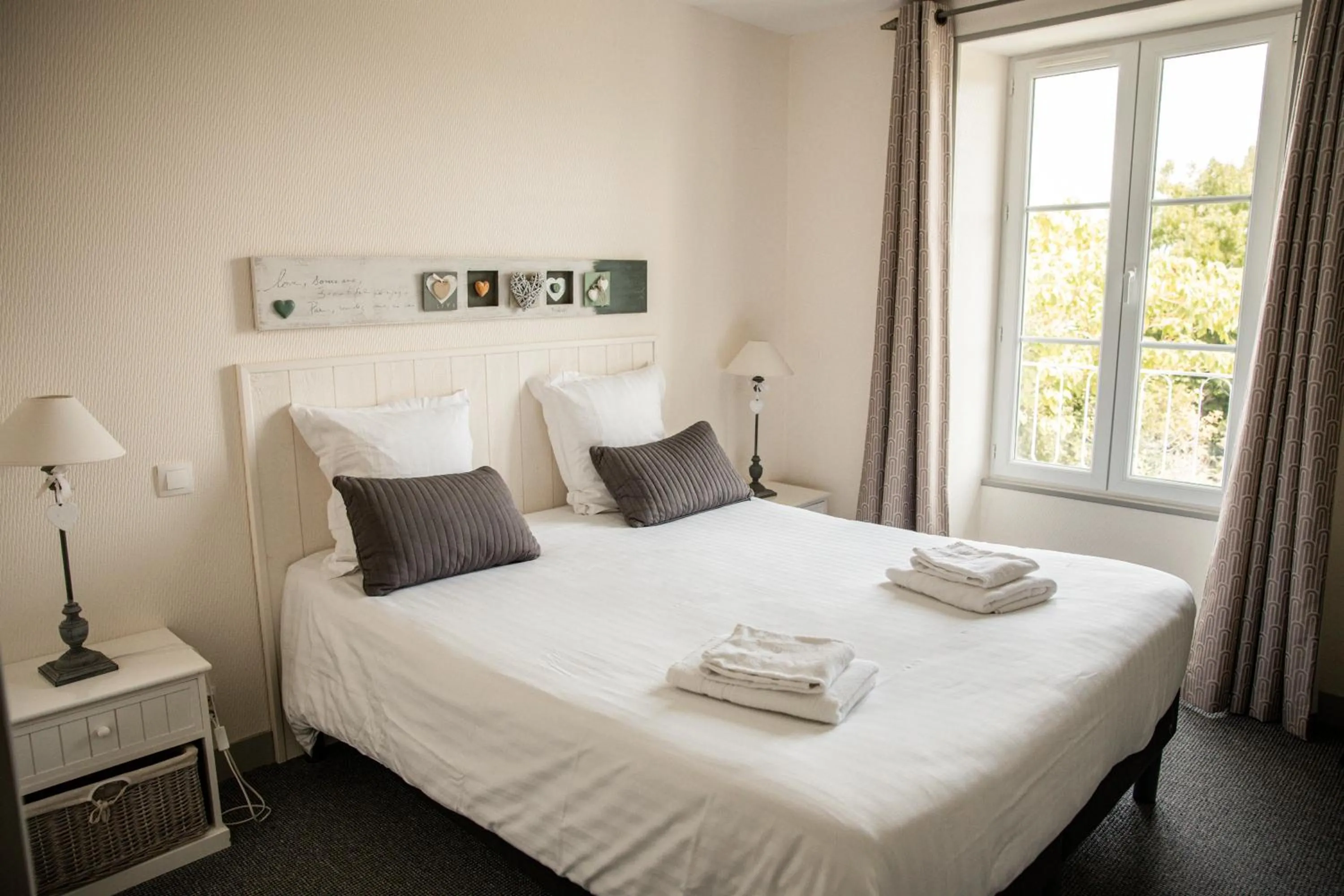 Bed in Domaine du Grand Caugy