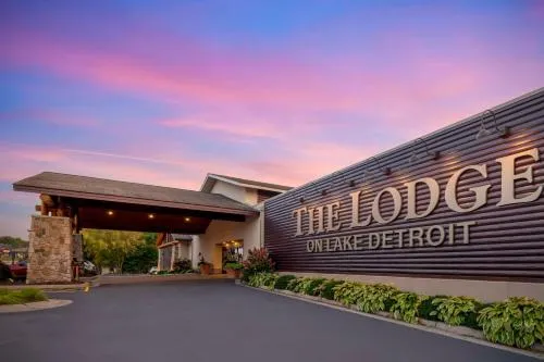 Best Western Premier The Lodge on Lake Detroit
