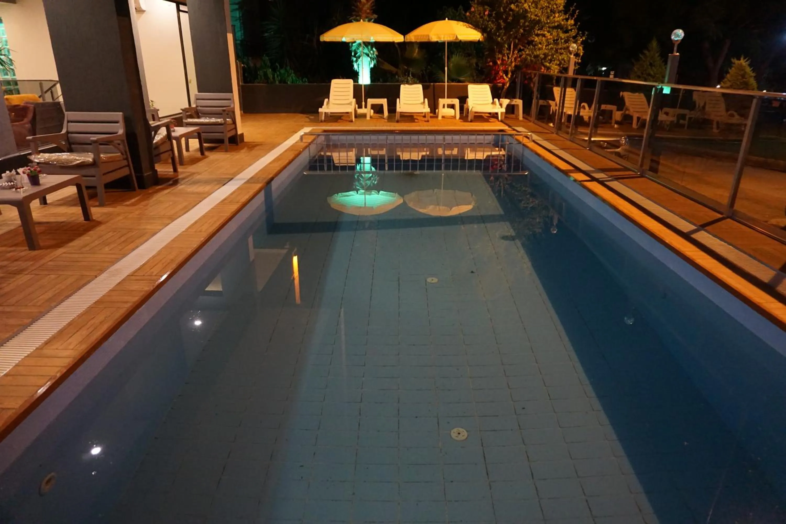 Night in Antalya Ramona