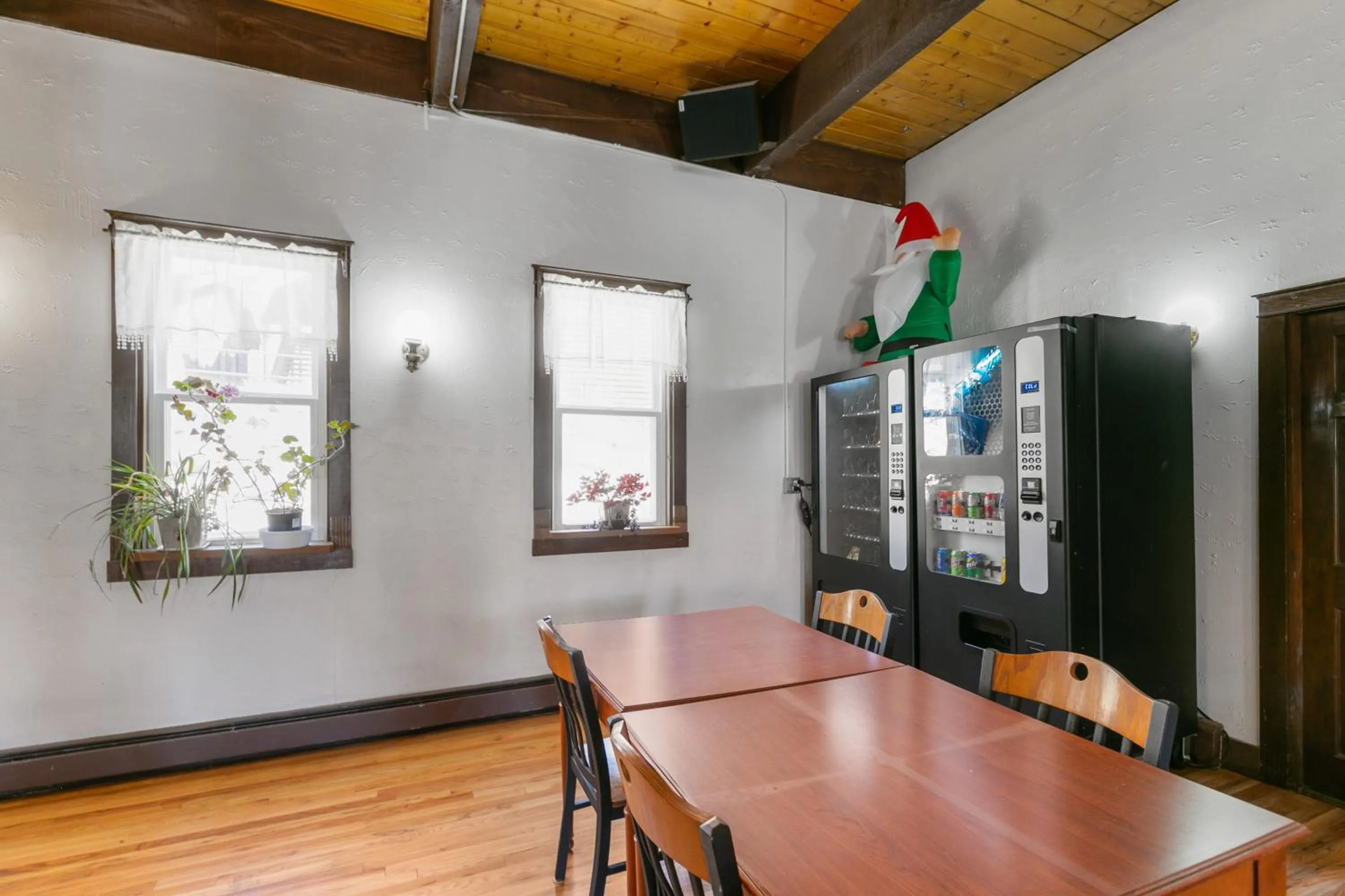 vending machine in Georgetown Lodge