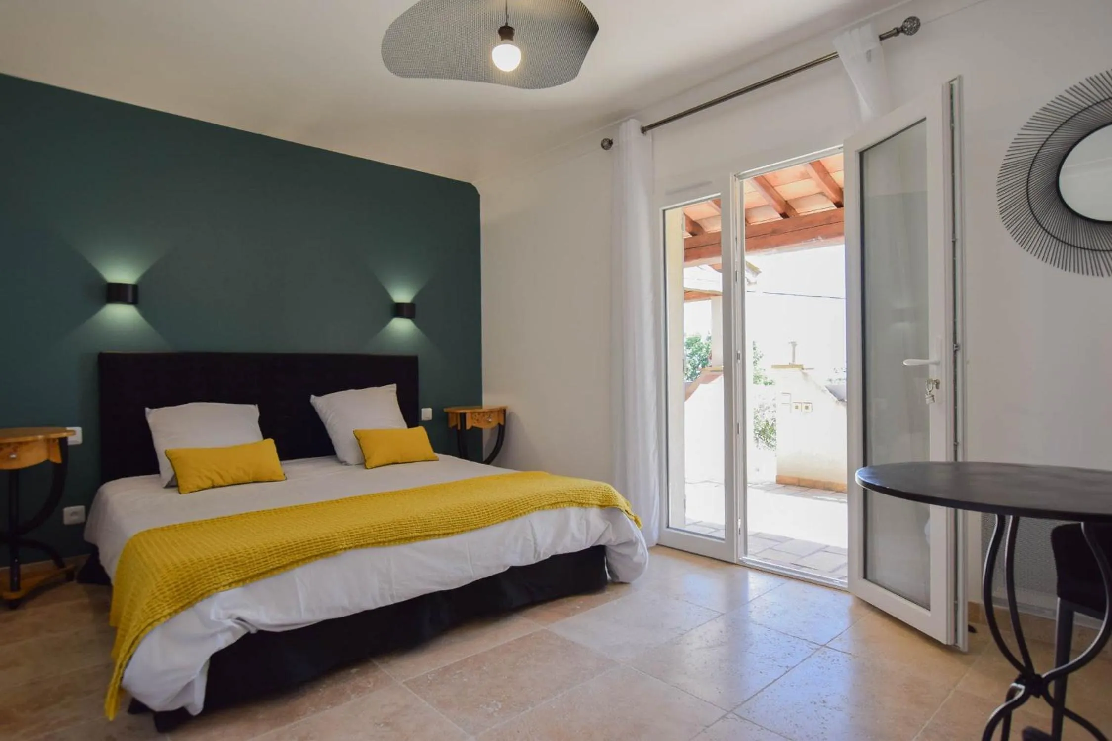 Bedroom, Bed in Le Clos en Provence