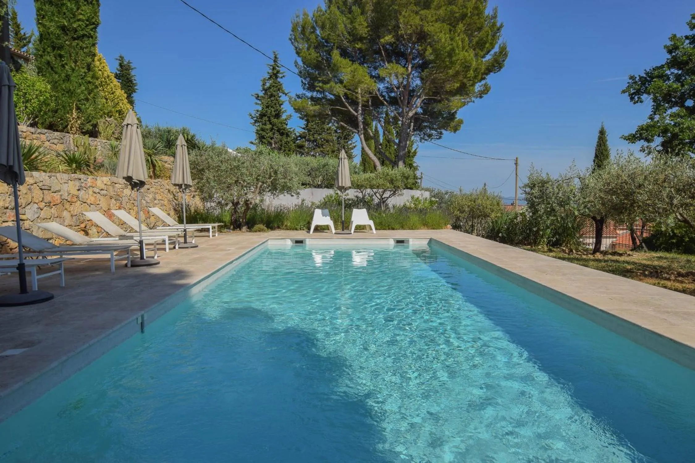 Swimming pool in Le Clos en Provence