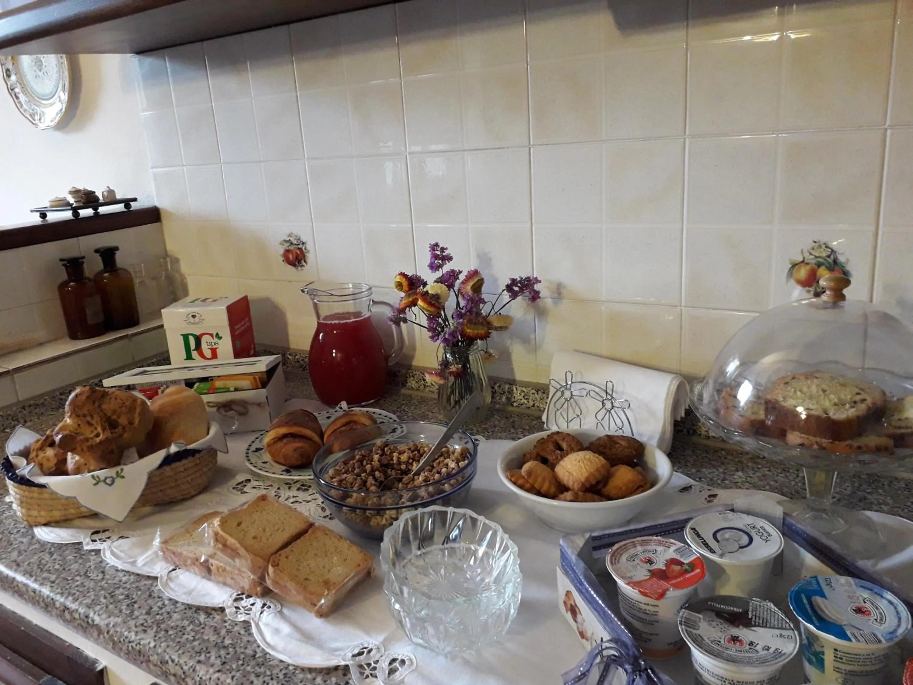 Food and drinks in B&B La Riundela