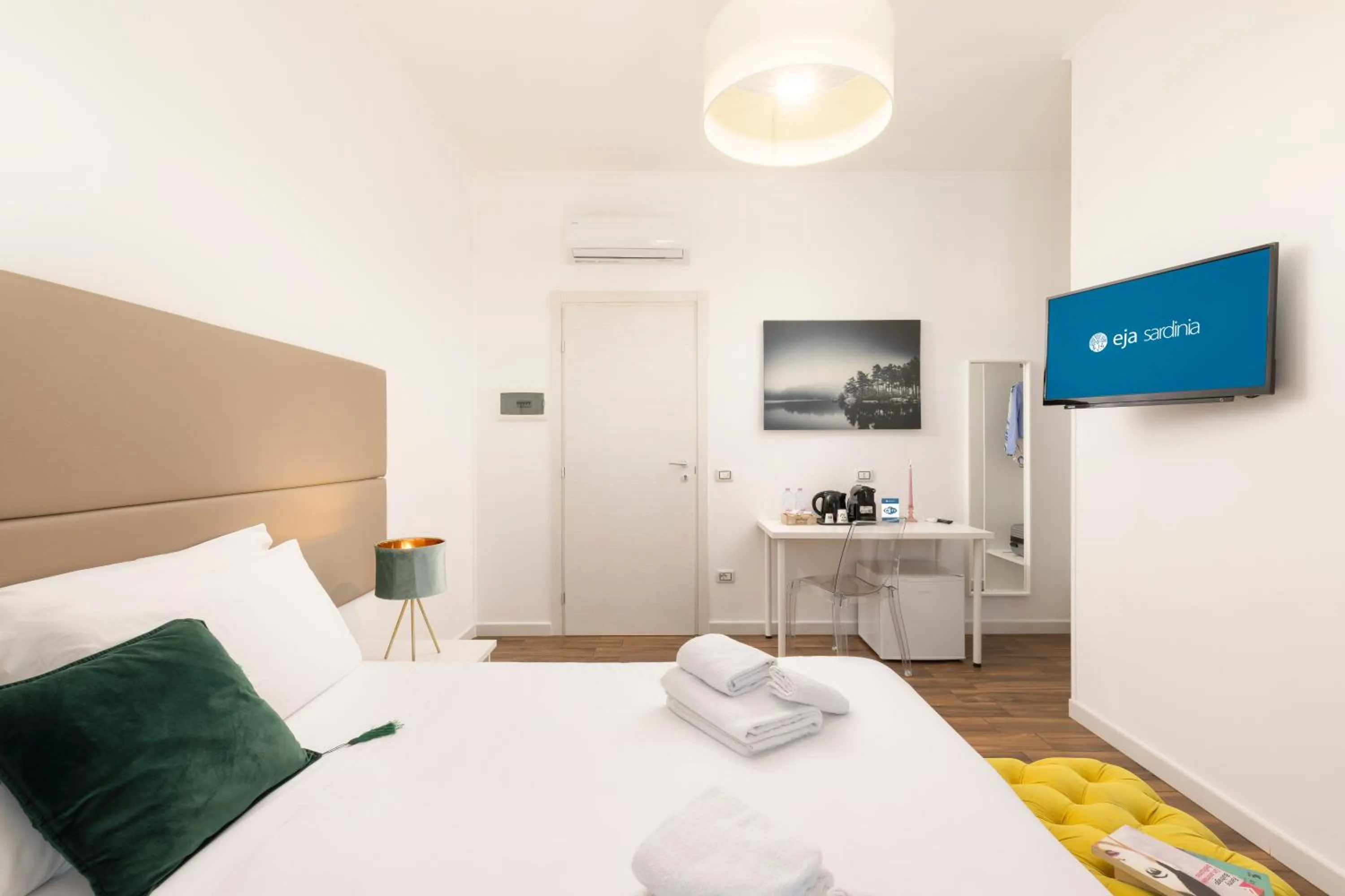 Bed in Mapi’s Rooms