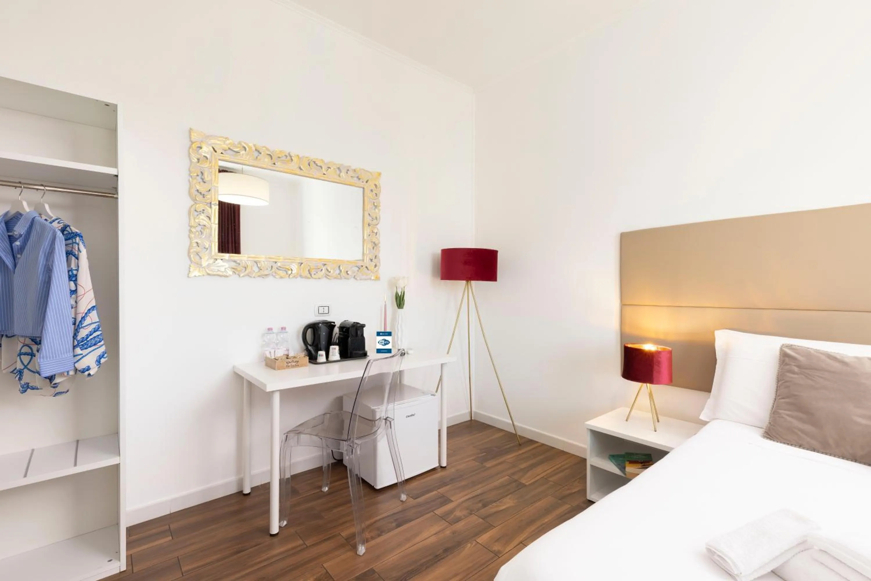 Coffee/tea facilities, Bed in Mapi’s Rooms