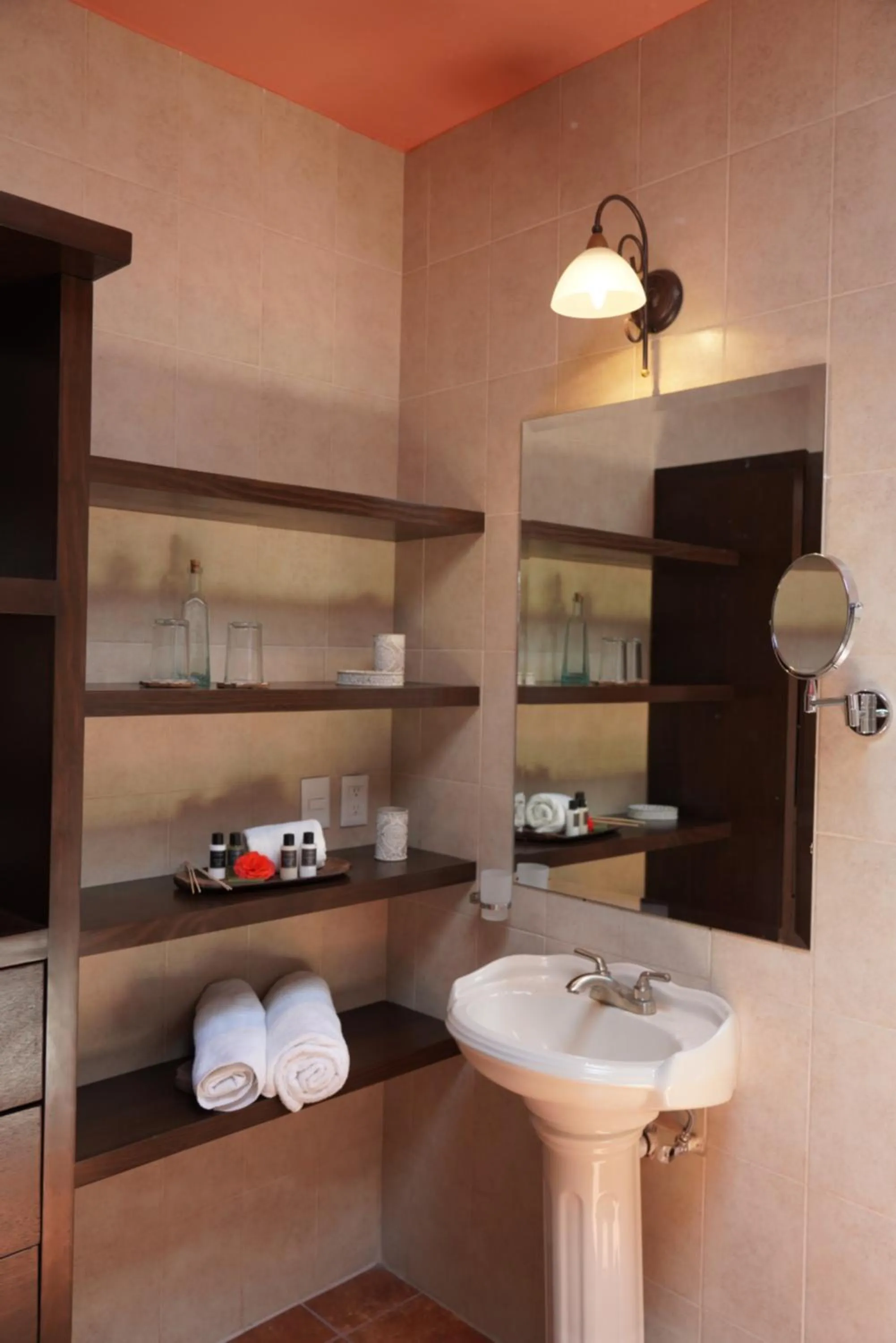 Bathroom in CASA ALFAREROS